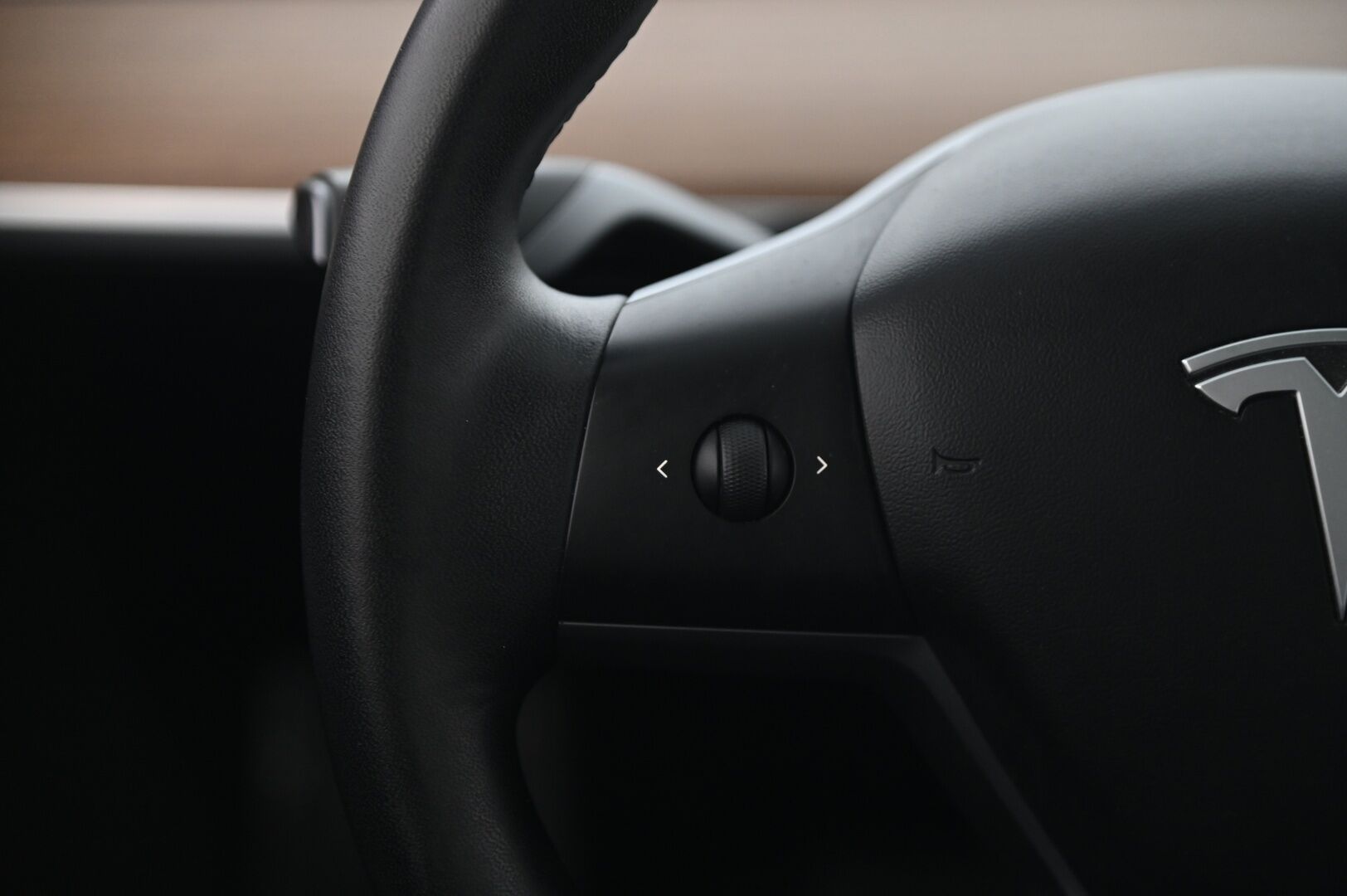 Tesla Model 3 2019 Standard Range Plus RWD * Lasikatto / Acc / Peruutuskamera / Musta Nahkasisusta* - Akku kuntotarkastettu! / Pitkä leima!