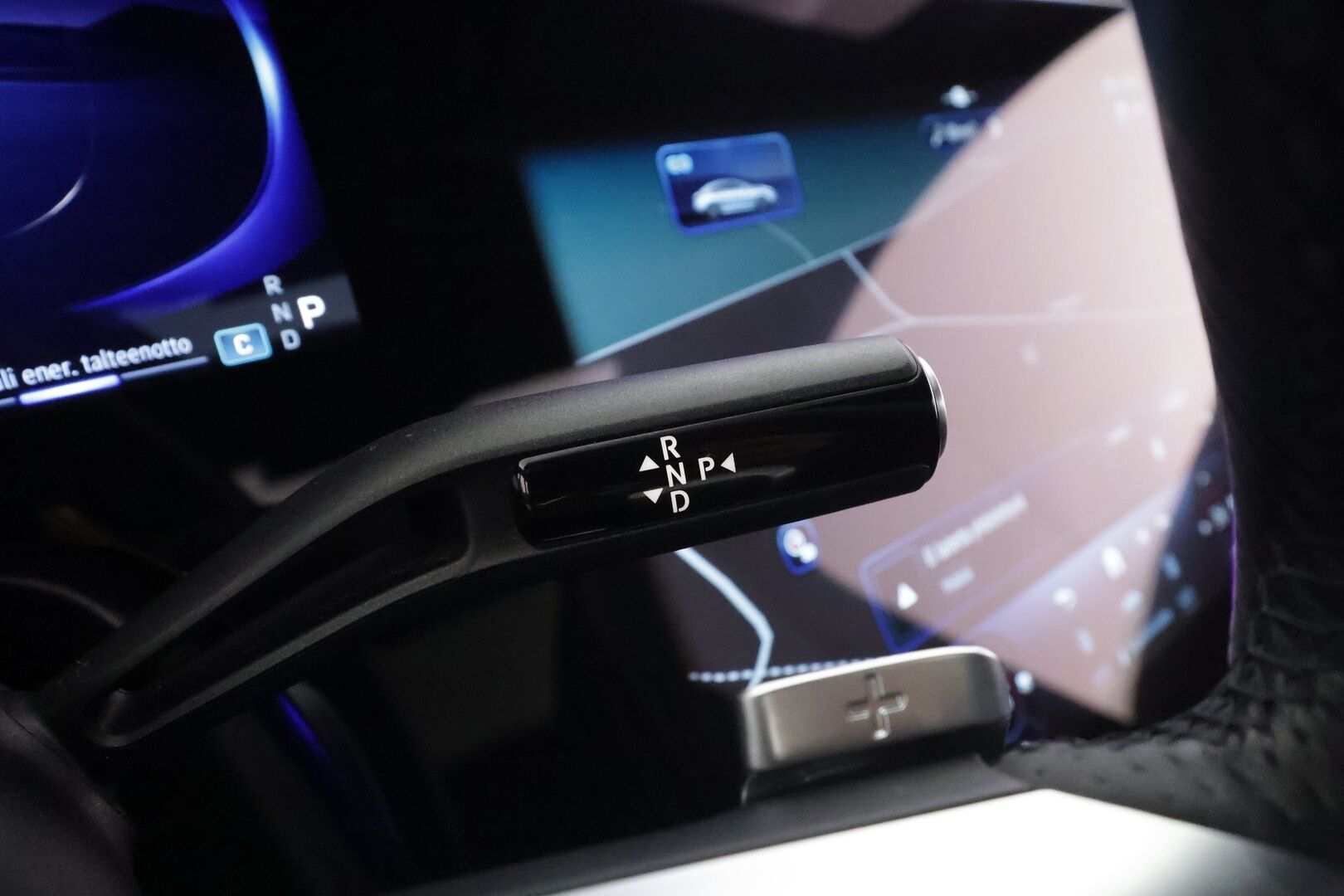 Mercedes-Benz EQE 2024 500 AMG 4MATIC * Hyperscreen / Distronic+ / Burmester / 360° / HUD / Digital Light / Koukku / Muistipenkit / Panorama * - Akku kuntotarkastettu! / Kahdet renkaat aluvanteilla / Merkkihuollettu / Supervarusteet