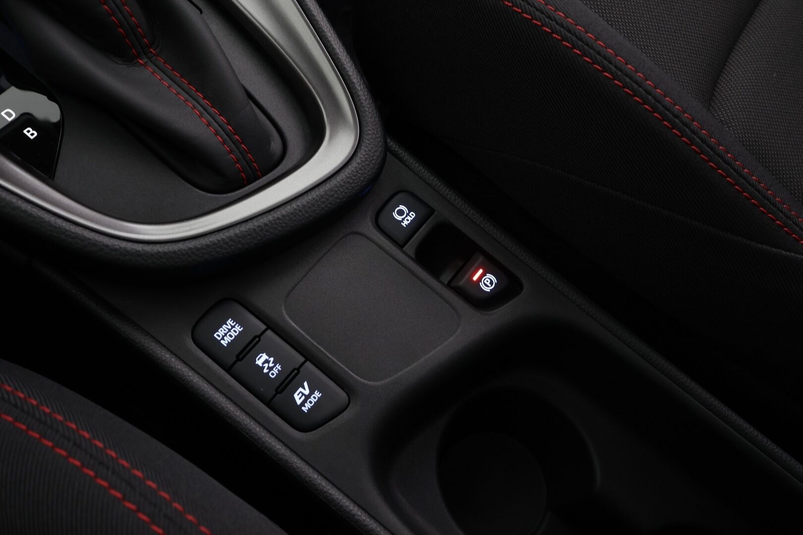 Toyota Yaris Cross 2024 1,5 Hybrid GR SPORT * Lasikatto / JBL / HUD / ACC / LED / P.kamera / Navi / Kaistavahti / Keyless * - Suomi-auto / Kahdet renkaat / Merkkihuollettu! - Osta nyt, maksa vasta ensi vuonna