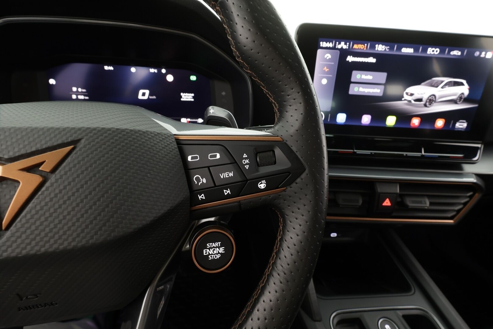 CUPRA Leon Sportstourer 2021 1,4 PHEV 180 kW e-HYBRID DSG * Sisätilanlämmitin / ACC / LED / Puolinahat / Navi / Kaistavahti / Keyless * - Kahdet renkaat - HULLU BLACKWEEK KORKOTARJOUS 2,49%