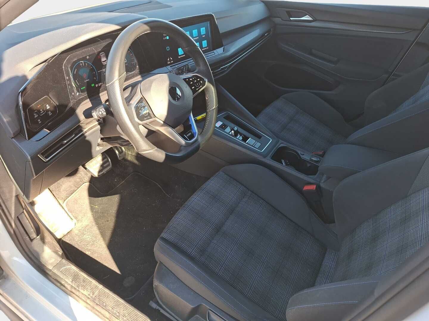 Volkswagen Golf 2021 GTE 180 kW (PHEV) DSG-automaatti / ACC / Rattivaihteet / Sporttipenkit / Todella hieno - HULLUT AVAJAISHULINAT KORKOTARJOUS 3,29 %