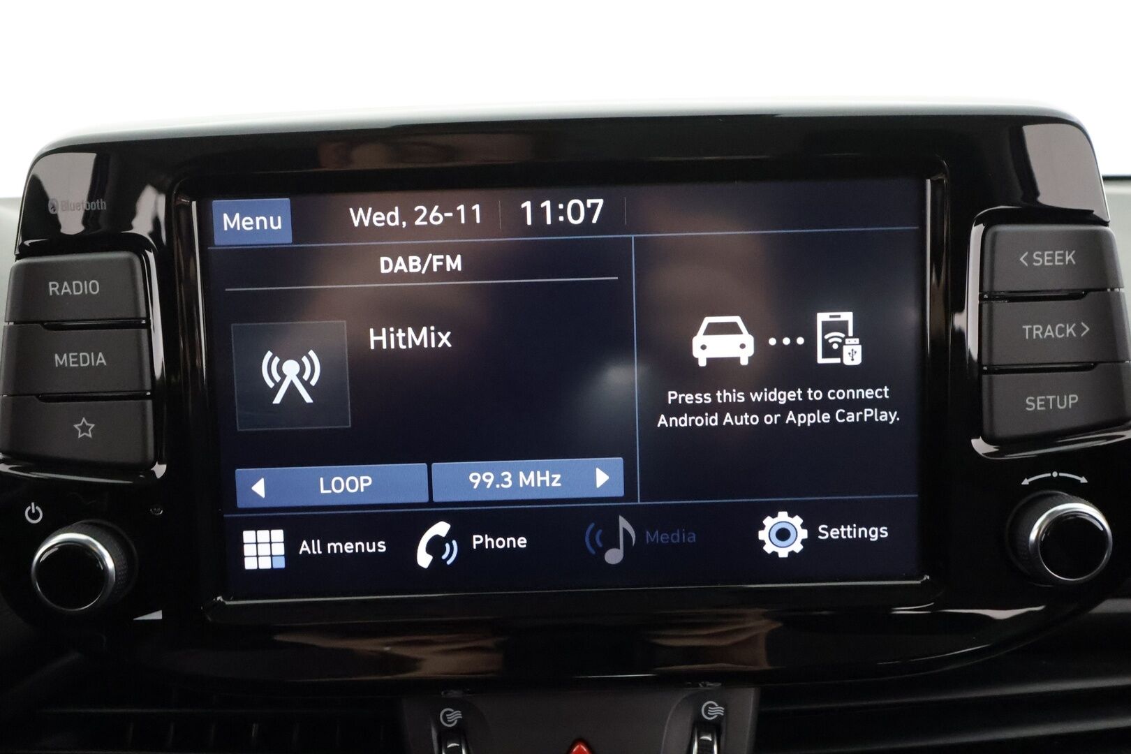 Hyundai i30 Wagon 2024 1.5 DPi 110 hv 6MT Classic * 1.Om Suomi-auto / Vakkari / P.kamera / 2xRenkaat / Ratinlämmitin / Kaistavahti * - Merkkihuollettu 