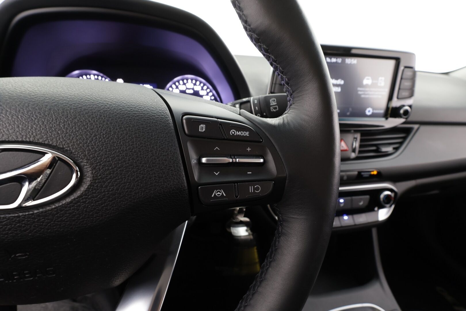 Hyundai i30 Wagon 2024 1.5 DPi 110 hv 6MT Classic * 1.Om Suomi-auto / Vakkari / P.kamera / 2xRenkaat / Apple&Android / Kaistavahti * - Merkkihuollettu - HULLU BLACKWEEK KORKOTARJOUS 2,49%