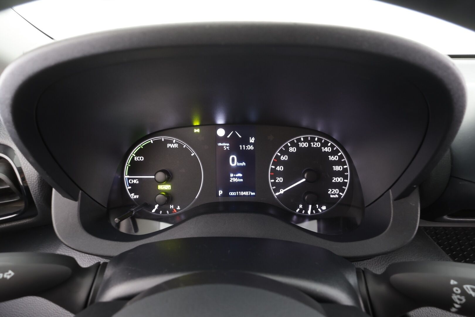 Toyota Yaris 2024 1,5 Hybrid Active - | 1 Om. Suomi-Auto | ACC | Kaistavahti | P.Kamera | Apple&Android | 2x Renkaat | ALV |