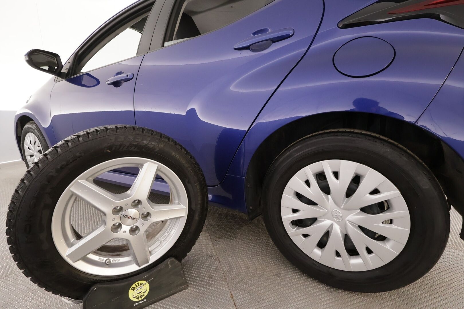 Toyota Yaris 2024 1,5 Hybrid Active - | 1 Om. Suomi-Auto | ACC | Kaistavahti | P.Kamera | Apple&Android | 2x Renkaat | ALV |
