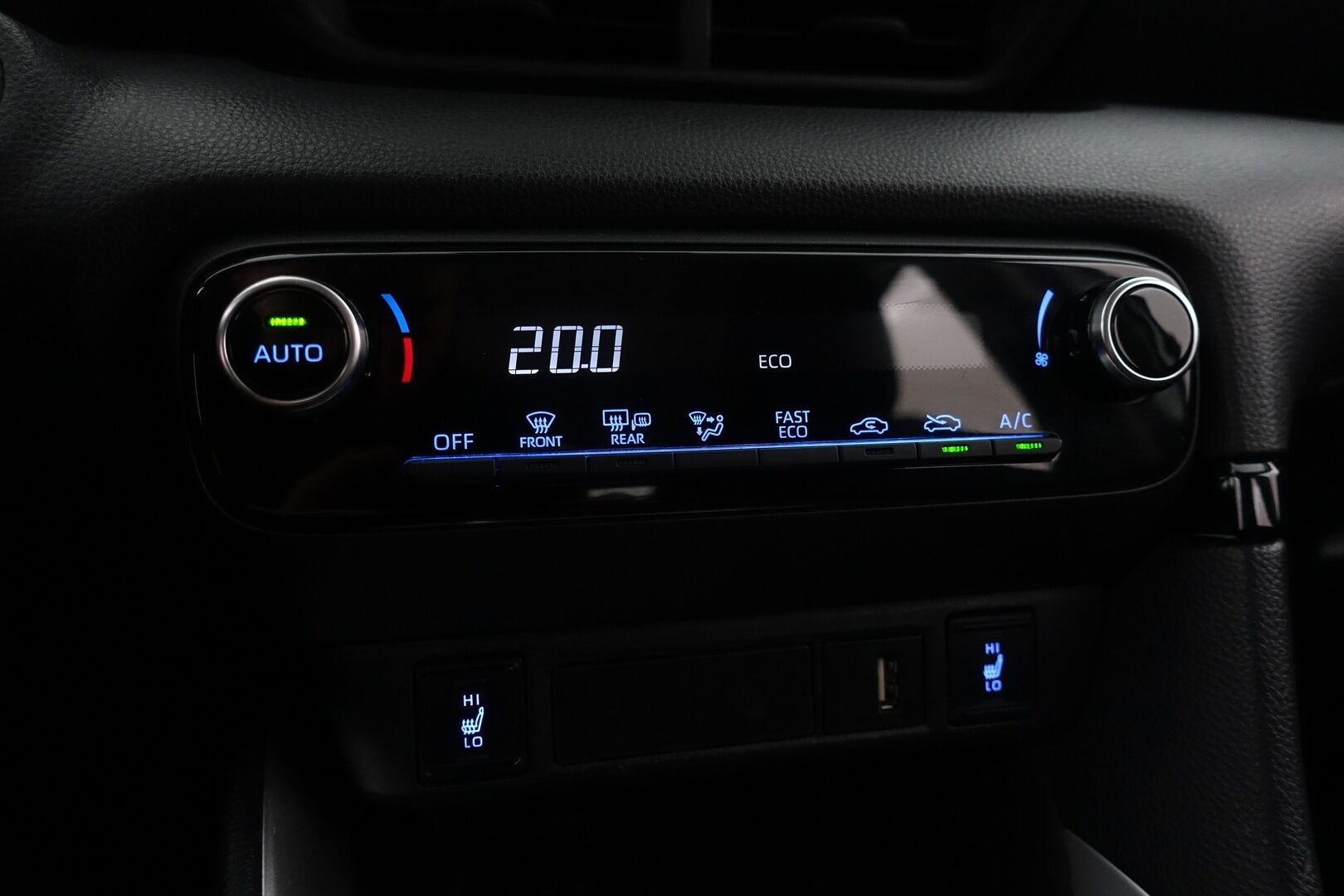 Toyota Yaris 2024 1,5 Hybrid Limited Edition * ALV / ACC / P.Kamera / Tutkat / Navi / LED / Keyless / Lämm. Ratti * - HULLUT AVAJAISHULINAT KORKOTARJOUS 3,29 %