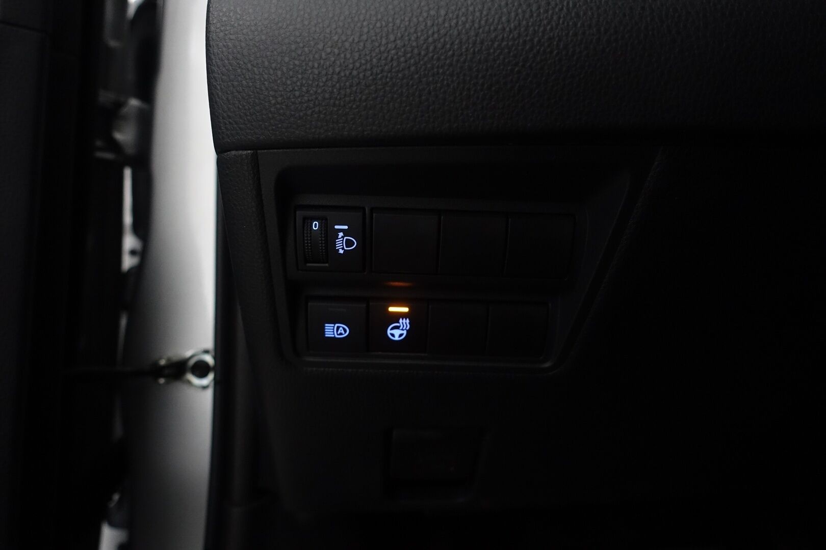 Toyota Yaris 2024 1,5 Hybrid Limited Edition * ALV / ACC / P.Kamera / Tutkat / Navi / LED / Keyless / Lämm. Ratti * - HULLUT AVAJAISHULINAT KORKOTARJOUS 3,29 %