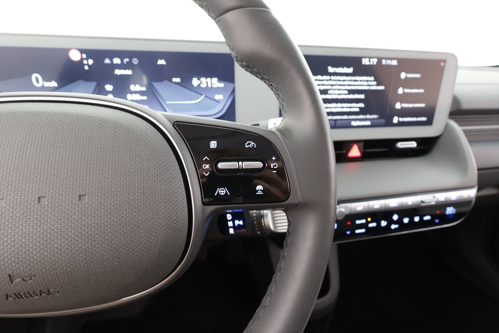 Hyundai IONIQ 5 2025 77 kWh 229 hv Style Ultra Charged Edition - | ACC | ILP | Sähköpenkki | Puolinahat | V2L | P.kamera | HDA | BSM | LED | Lämm. ratti | Sähk. takaluukku | 1-om suomiauto | 2x renkaat aluin |