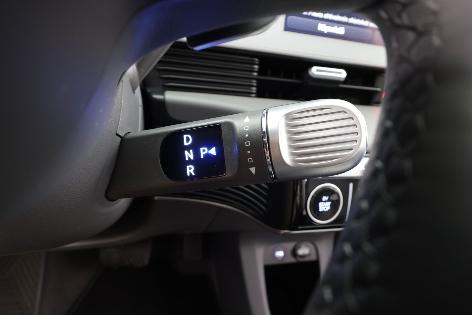 Hyundai IONIQ 5 2025 77 kWh 229 hv Style Ultra Charged Edition - | ACC | ILP | Sähköpenkki | Puolinahat | V2L | P.kamera | HDA | BSM | LED | Lämm. ratti | Sähk. takaluukku | 1-om suomiauto | 2x renkaat aluin |