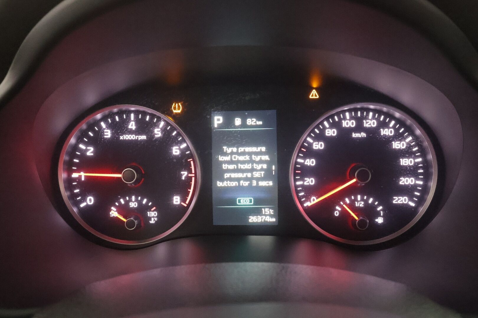 Kia Stonic 2024 1,0 T-GDI 100hv LX DCT - | Vakkari | Facelift | 1-om suomiauto | Merkkihuollot | Lämm. ratti | Apple & Android | Bluetooth | Penkinlämmittimet | Ilmastointi | 2x renkaat | 