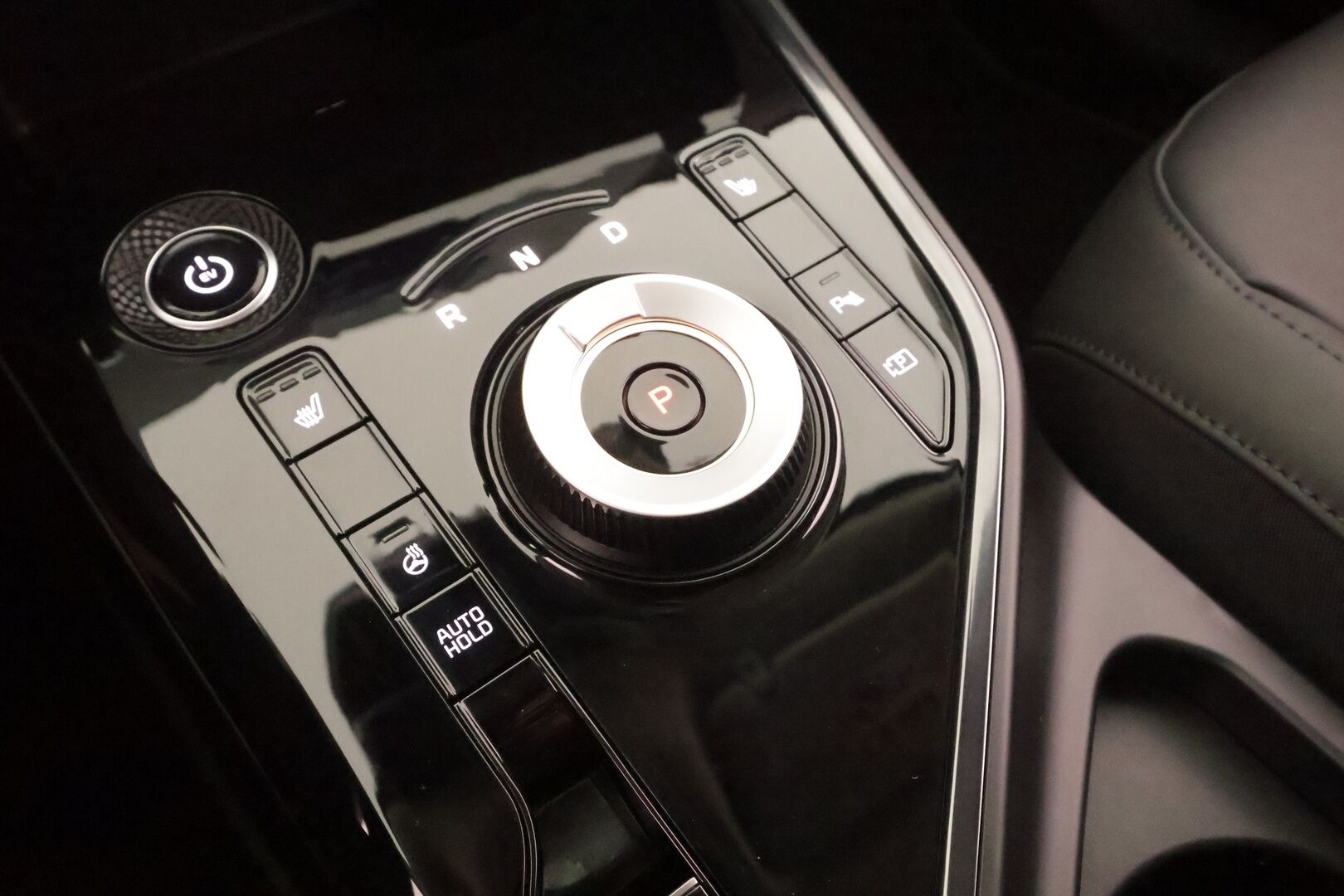 Kia Niro 2024 EX 64,8kWh 204hv - | ILP | ACC | LED | P.Kamera | Navi | Kaistavahti | Keyless | HDA | Digimittaristo | 1-om Suomi-auto | Merkkihuollettu |