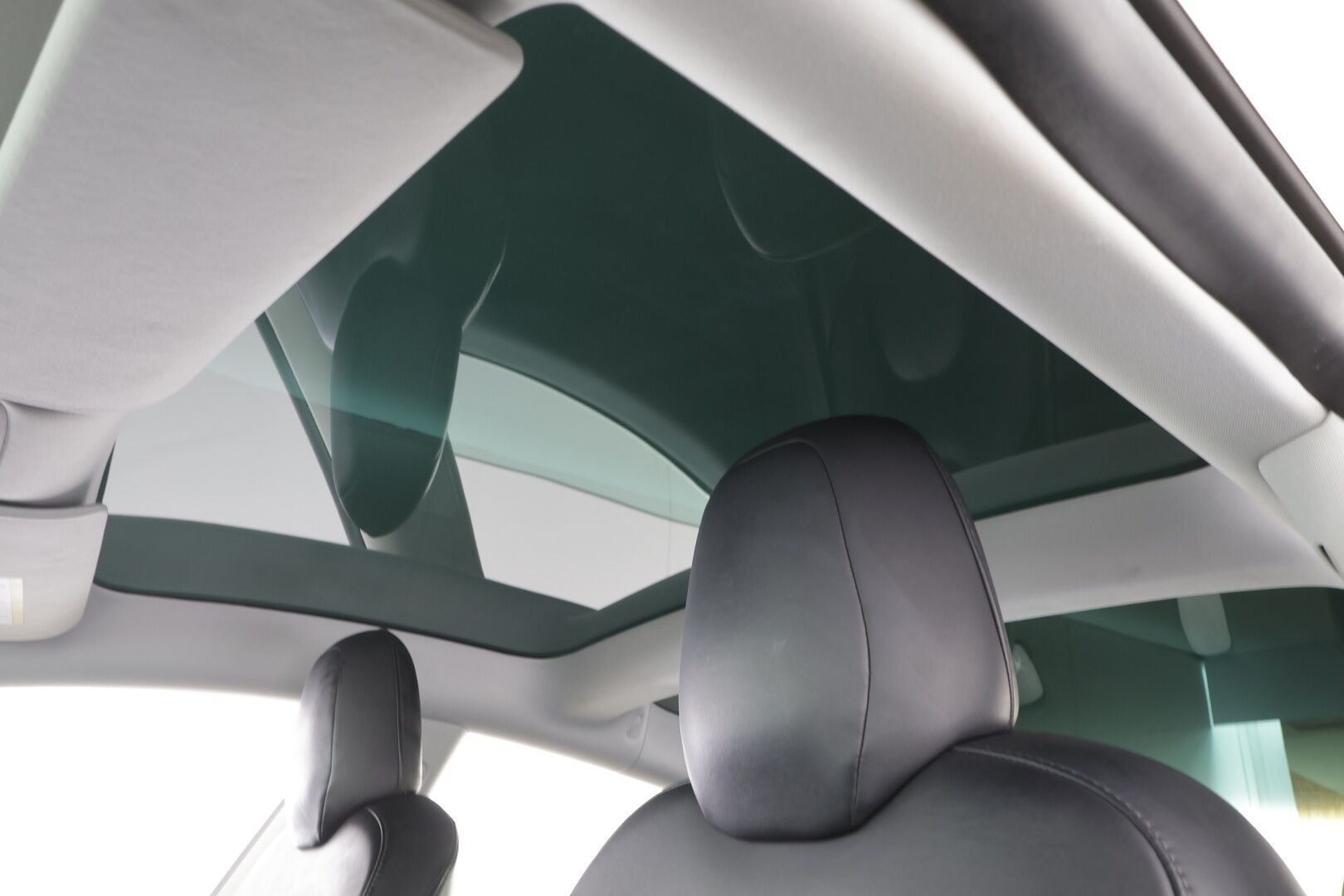 Tesla Model 3 2019 Long-Range Dual Motor AWD - | ACC | Lasikatto | Premium audio | Sähkönahat | Muistipenkki | LED | P.kamera | Akuston esilämmitys | Autosteer | 
