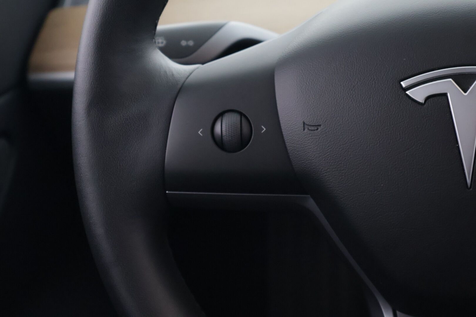 Tesla Model 3 2019 Long-Range Dual Motor AWD - *Autopilot / KeylessGo / Premium audio / Nahat / Lasikatto / P. kamera!*