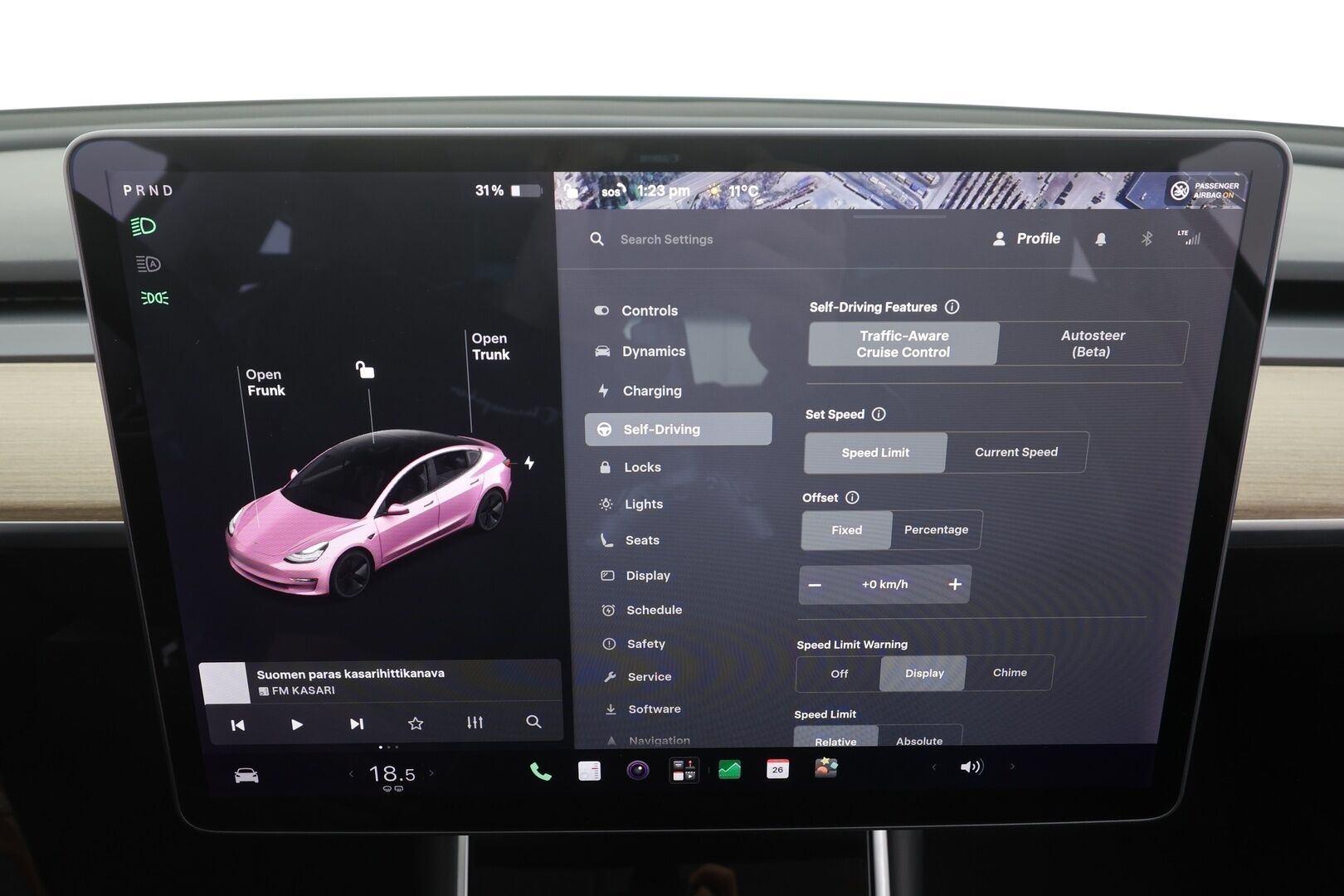 Tesla Model 3 2019 Long-Range Dual Motor AWD - | ACC | Lasikatto | Premium audio | Sähkönahat | Muistipenkki | LED | P.kamera | Akuston esilämmitys | Autosteer | 