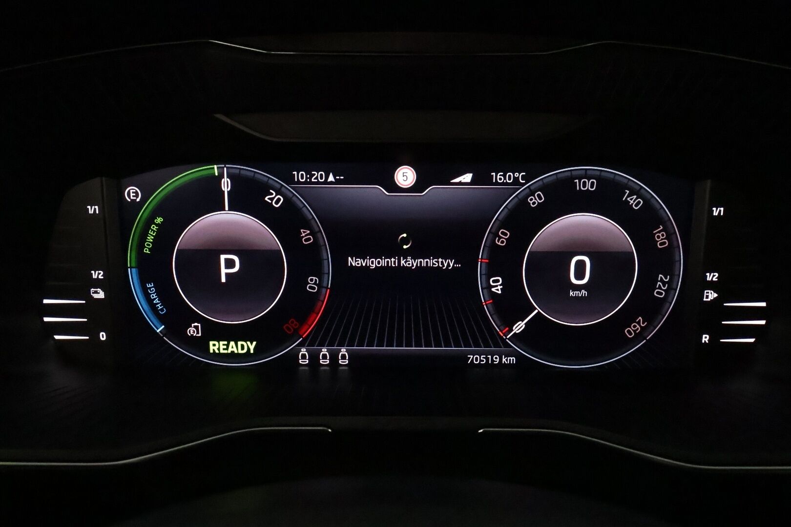 Skoda Superb 2021 Combi 1,4 TSI PHEV L&K iV DSG **ACC / Panorama / Matrix LED / Koukku / Muistipenkit / Navi / Webasto / Canton** - Tuuletetut etuistuimet / 360° / Vaaleat nahat 