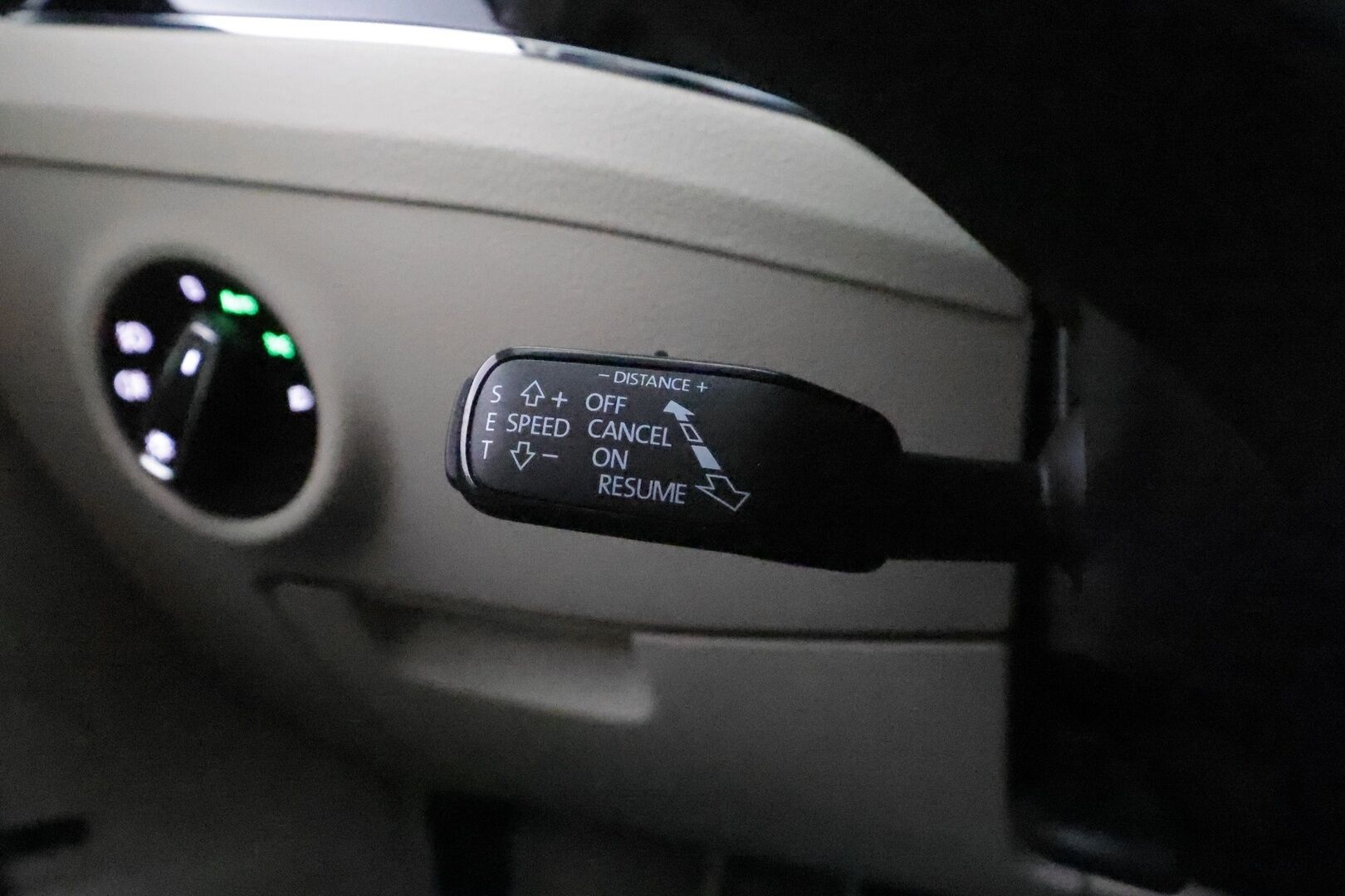 Skoda Superb 2021 Combi 1,4 TSI PHEV L&K iV DSG **ACC / Panorama / Matrix LED / Koukku / Muistipenkit / Navi / Webasto / Canton** - Tuuletetut etuistuimet / 360° / Vaaleat nahat 