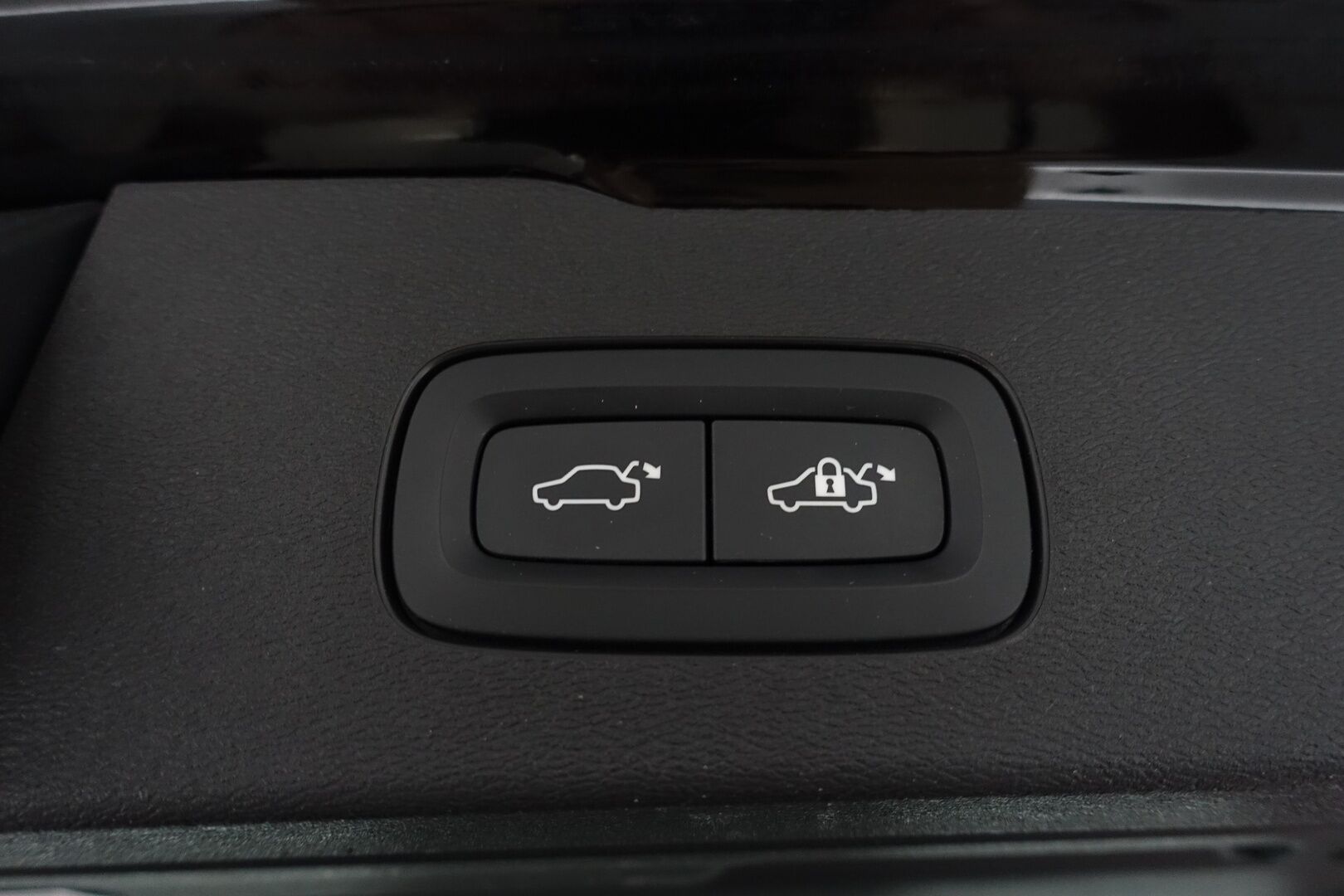 Volvo V60 2021 T6 AWD Recharge Inscription aut -  | ACC | Webasto | Pilot Assist | P.Kamera | Nahkasisusta | Keyless | Navi | Muistipenkki | Ratinlämmitin | Full LED AHB | AppleCarPlay | Comfort - istuimet | 2X Renkaat & Aluvanteet |
