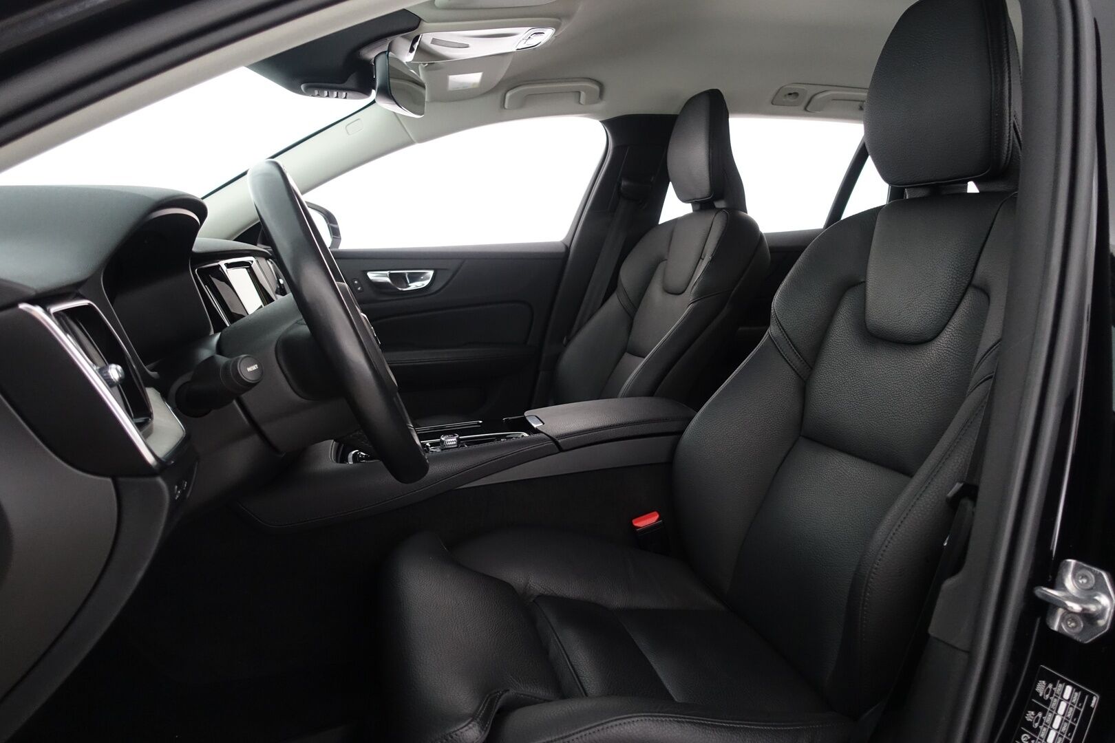 Volvo V60 2021 T6 AWD Recharge Inscription aut -  | ACC | Webasto | Pilot Assist | P.Kamera | Nahkasisusta | Keyless | Navi | Muistipenkki | Ratinlämmitin | Full LED AHB | AppleCarPlay | Comfort - istuimet | 2X Renkaat & Aluvanteet |