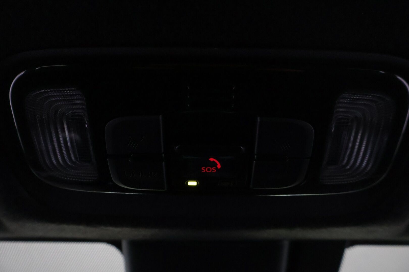 Toyota Yaris Cross 2023 1,5 Hybrid AWD-i Intense * 1.om Suomi-auto / P-kamera / Acc / Lohko s.pistokkeella / Isofix - Kahdet renkaat aluvanteilla / Vähän ajettu / Navi / Bitone kaksivärimaalaus - HULLUT AVAJAISHULINAT KORKOTARJOUS 3,29 %