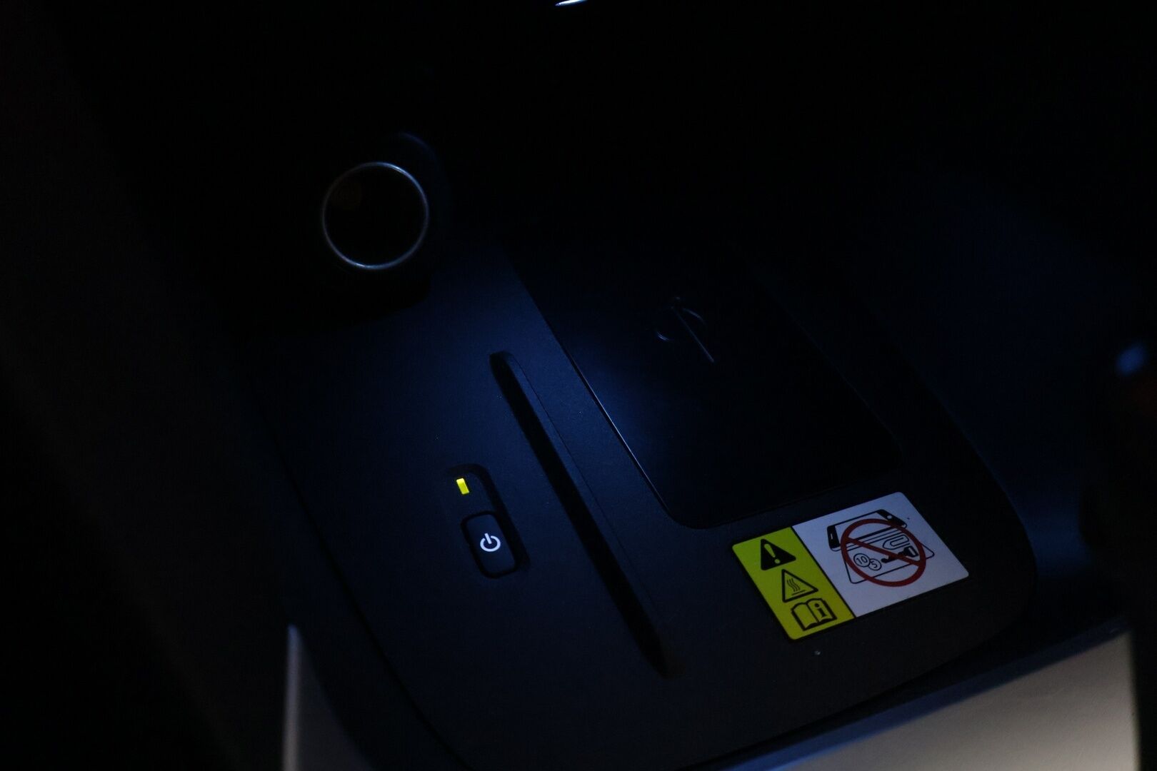 Toyota Yaris Cross 2023 1,5 Hybrid AWD-i Intense * 1.om Suomi-auto / P-kamera / Acc / Lohko s.pistokkeella / Isofix - Kahdet renkaat aluvanteilla / Vähän ajettu / Navi / Bitone kaksivärimaalaus - HULLUT AVAJAISHULINAT KORKOTARJOUS 3,29 %