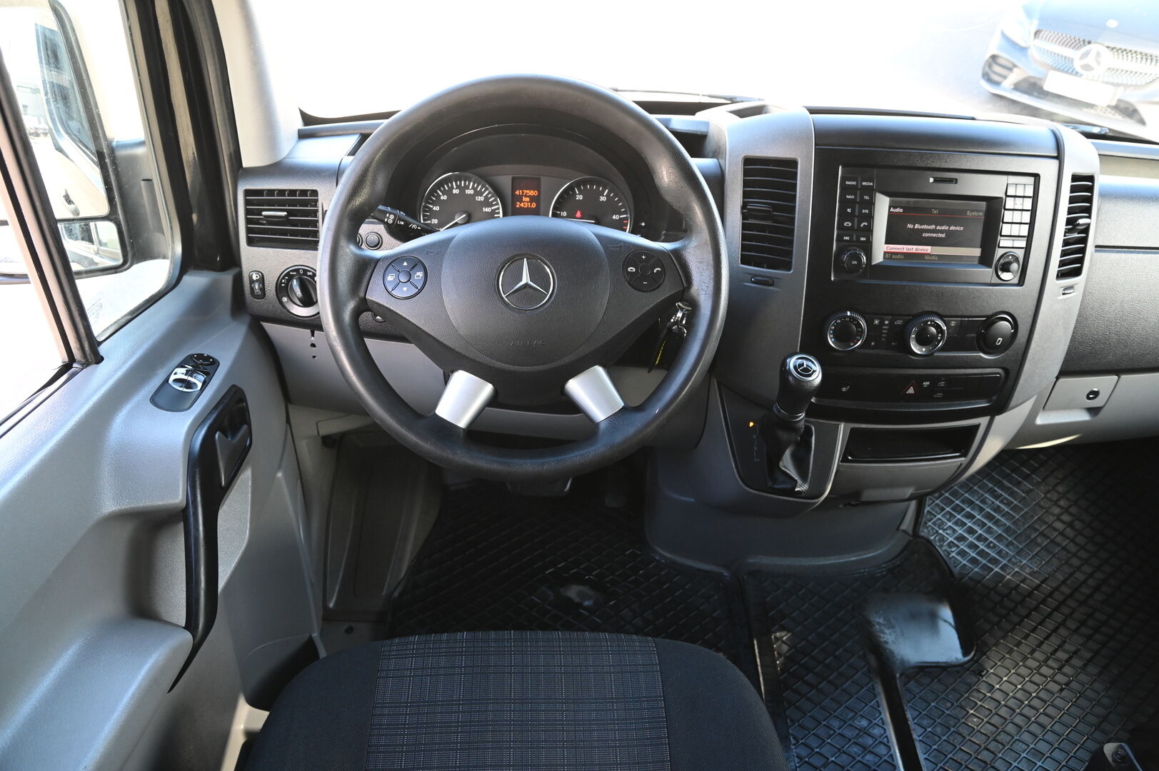 Mercedes-Benz Sprinter 2017 Matkailuauto *2+3 Jatko-ohjaamo / Invertteri / Koukku / Webasto* - *Jääkaappi / P*Kamera*
