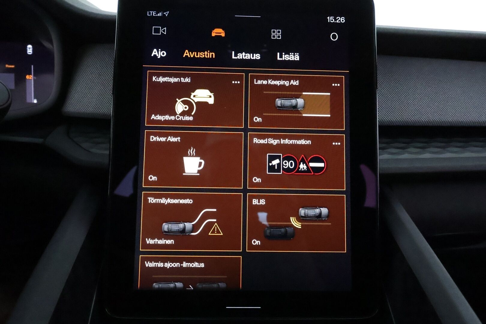 Polestar 2 2023 Long Range Single Motor **Pilot paketti / 360° kamera / Apple&Android / Muistipenkki / Keyless / Sähköluukku** - 3,99 % KORKOTARJOUS TÄHÄN AUTOON - Merkkihuollettu / Akku Kuntotarkistettu!