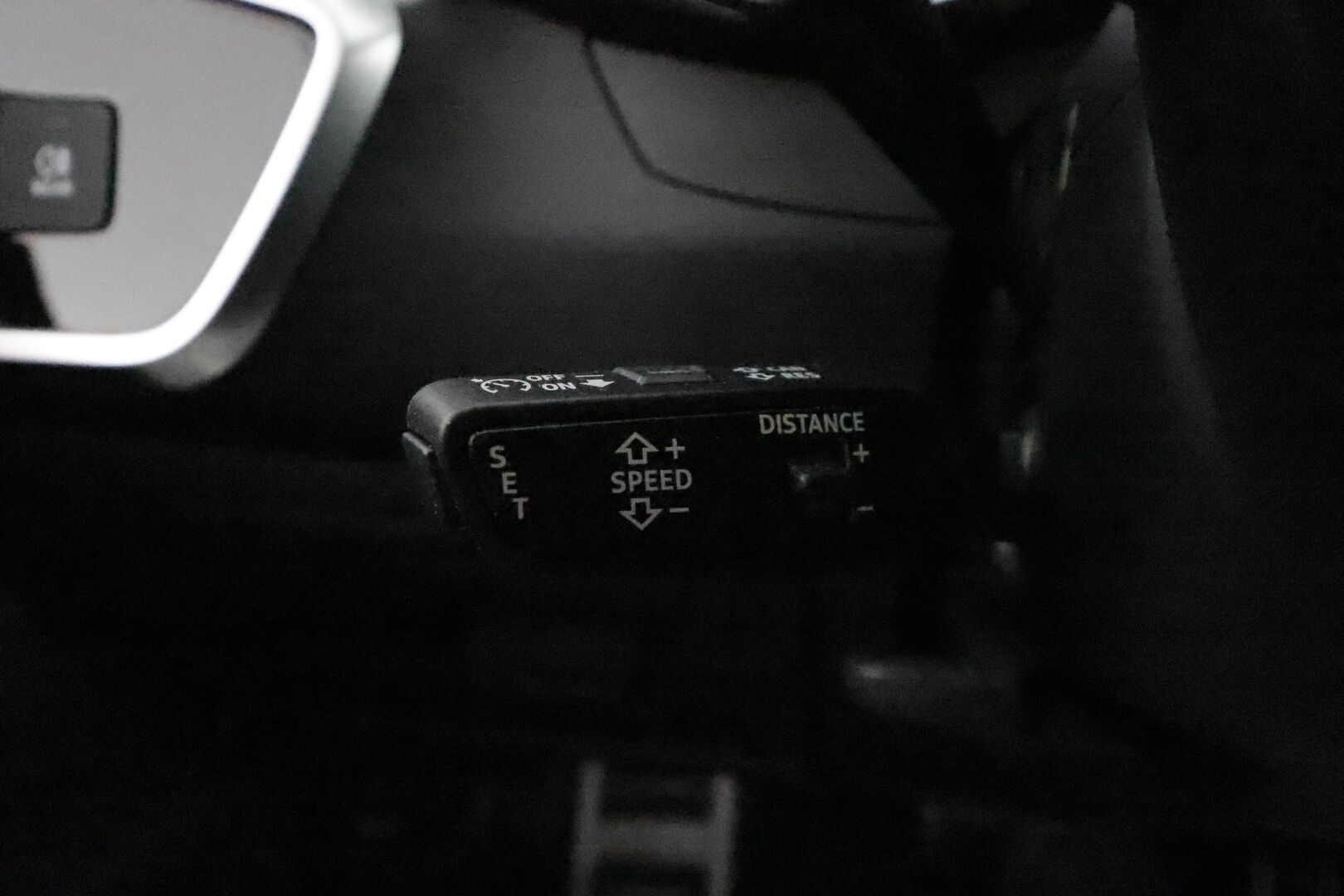 Audi A6 2021 Avant 55 TFSI e quattro S-tronic Electrified S Line **Koukku / ACC / Matrix-LED / P.Kamera / Sportpenkit** - 3,99 % KORKOTARJOUS TÄHÄN AUTOON 21.9. ASTI! - 2x Latauskaapelit / Kahdet Renkaat / Merkkihuollettu!
