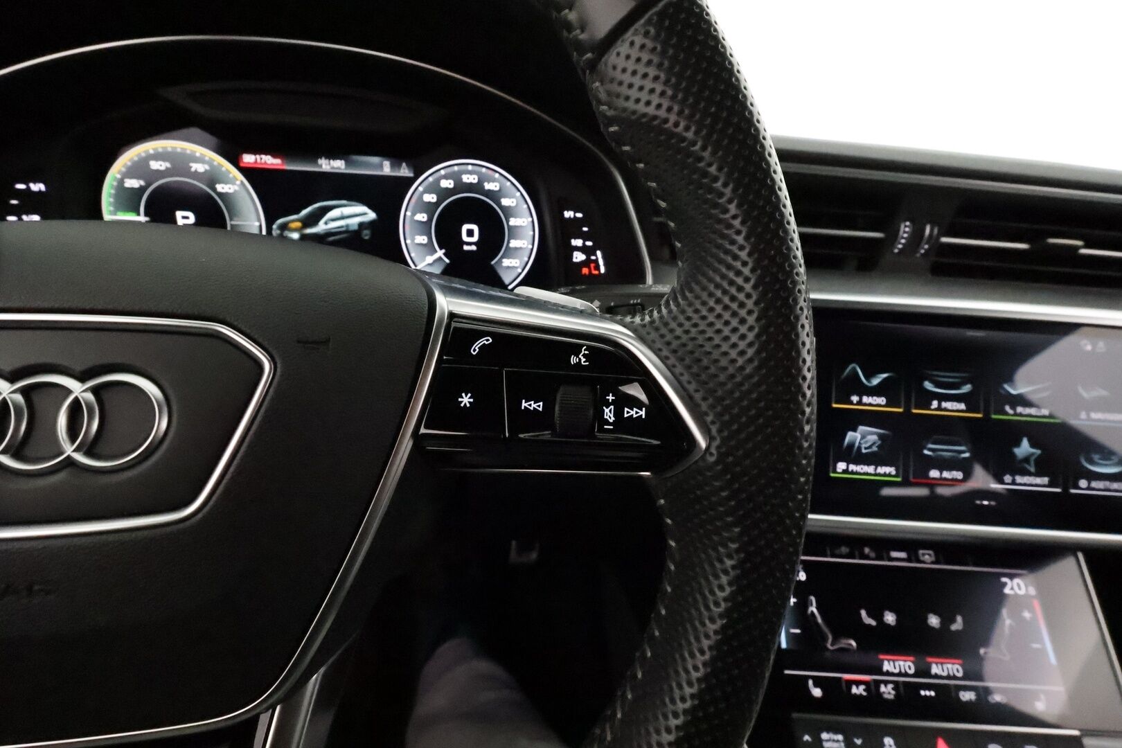 Audi A6 2021 Avant 55 TFSI e quattro S-tronic Electrified S Line **Koukku / ACC / Matrix-LED / P.Kamera / Sportpenkit** - 2x Latauskaapelit / Kahdet Renkaat / Merkkihuollettu! - HULLUT JOULUT KORKOTARJOUS 2,49% 