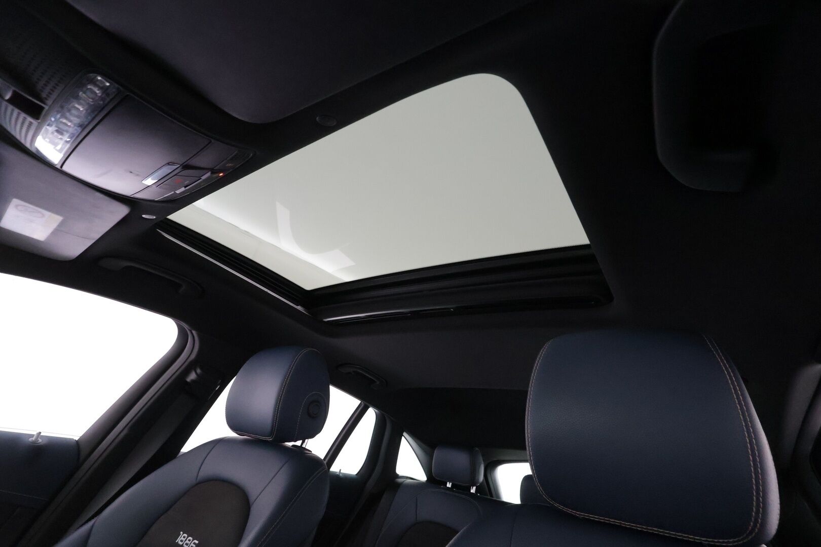 Mercedes-Benz EQC 2021 400 4Matic Edition 1886 - | Distronic+ | Akkukäyttöinen | Burmester | Widescreen | Lasikattoluukku | Muistipenkit | 360-Kamera | Keyless | Apple&Android | Kahdet Renkaat |