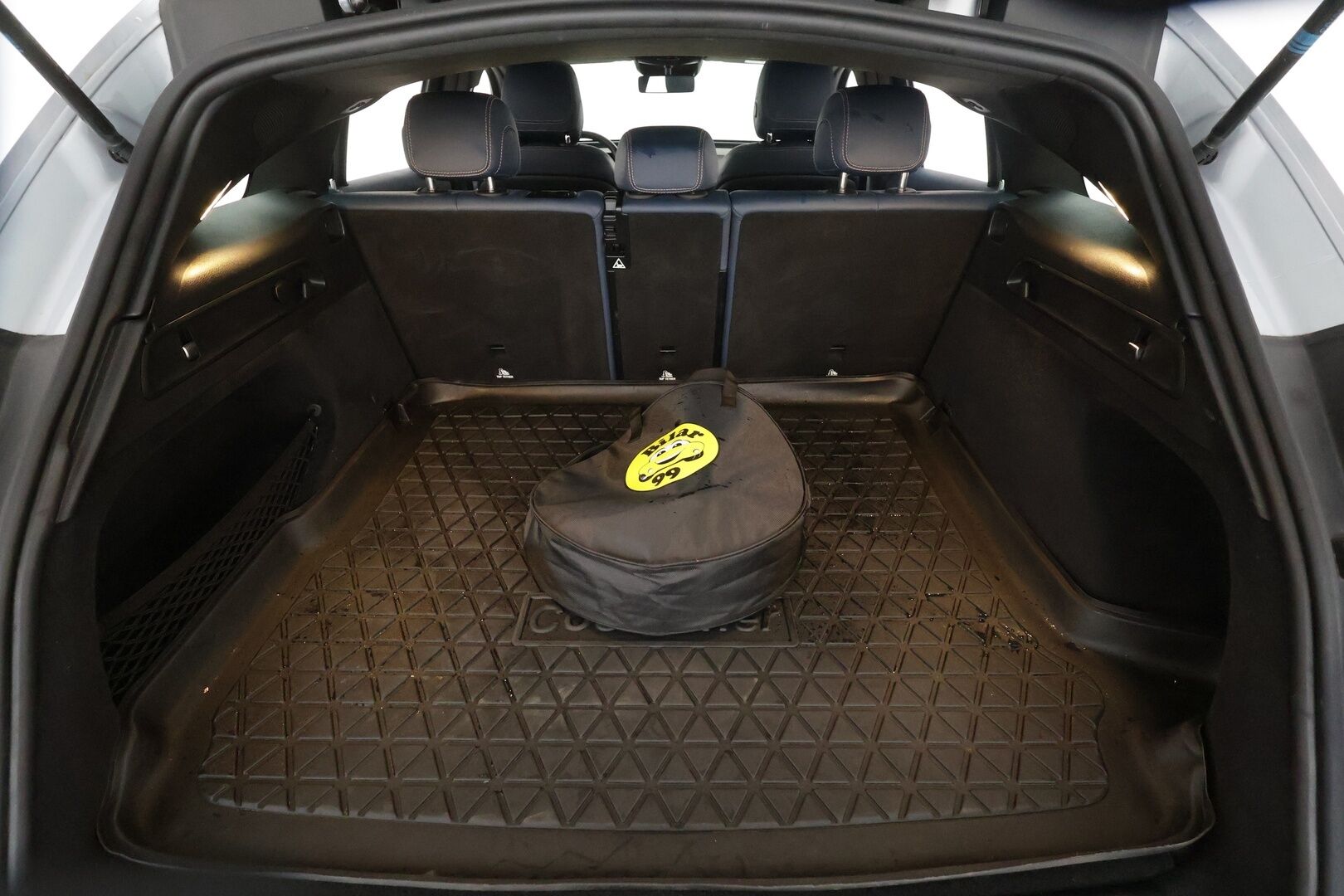 Mercedes-Benz EQC 2021 400 4Matic Edition 1886 - | Distronic+ | Akkukäyttöinen | Burmester | Widescreen | Lasikattoluukku | Muistipenkit | 360-Kamera | Keyless | Apple&Android | Kahdet Renkaat |