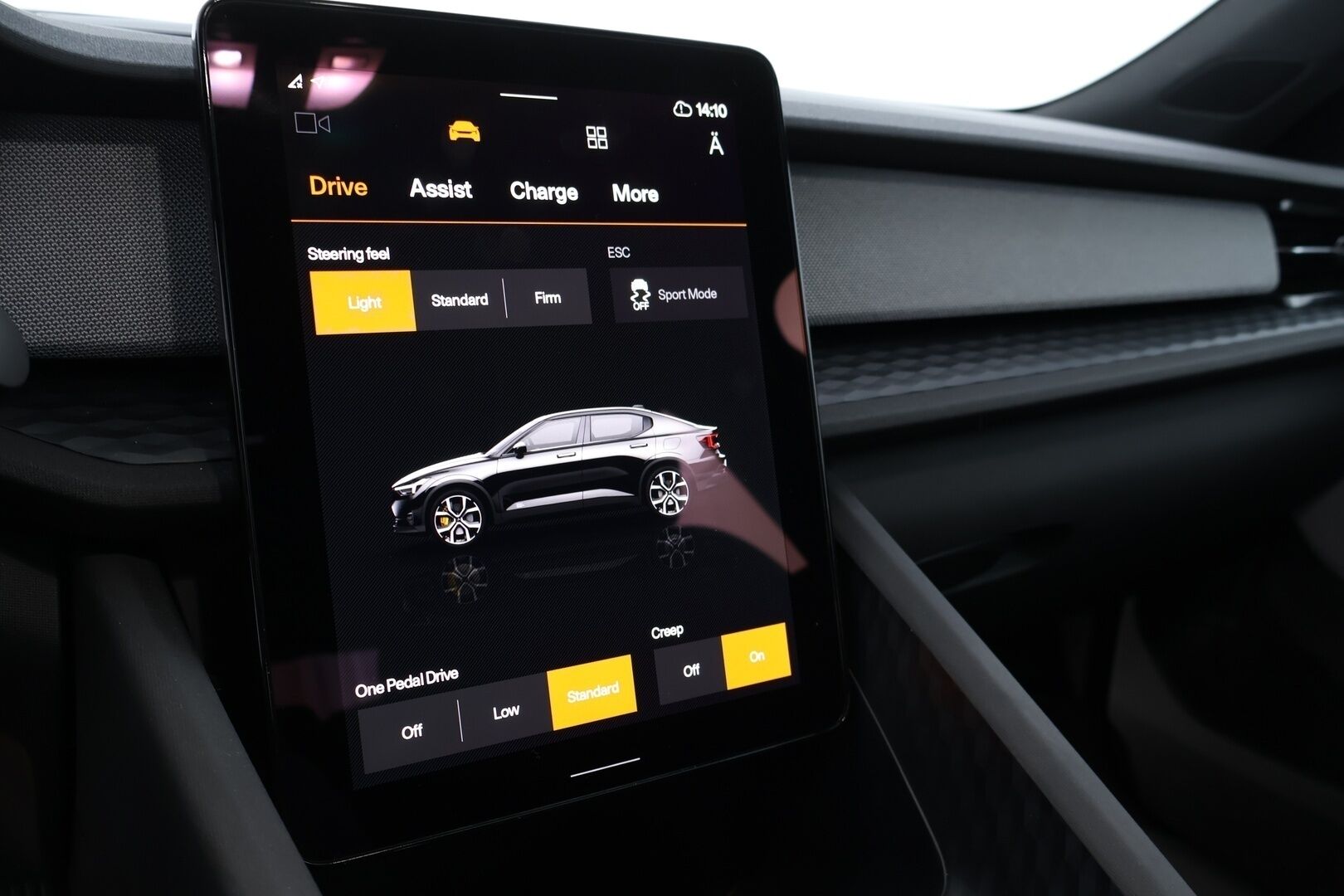 POLESTAR 2 2022 Standard Range Single Motor, 170kW, 64kWh - *Digimittaristo / KeylessGo / P.Kamera / Navi / Carplay / Sähköluukku*