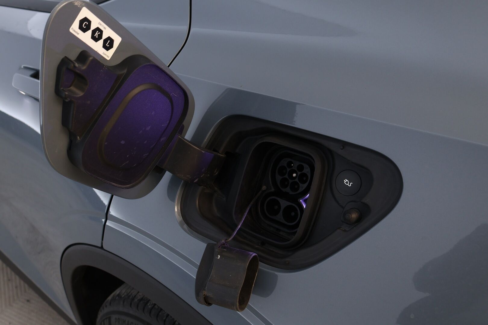 POLESTAR 2 2022 Standard Range Single Motor, 170kW, 64kWh - *Digimittaristo / KeylessGo / P.Kamera / Navi / Carplay / Sähköluukku*