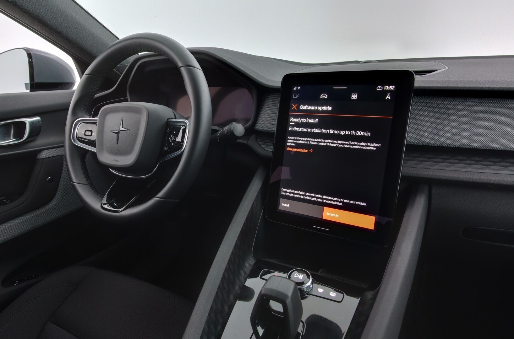 POLESTAR 2 2022 Standard Range Single Motor, 170kW, 64kWh - *Digimittaristo / KeylessGo / P.Kamera / Navi / Carplay / Sähköluukku*