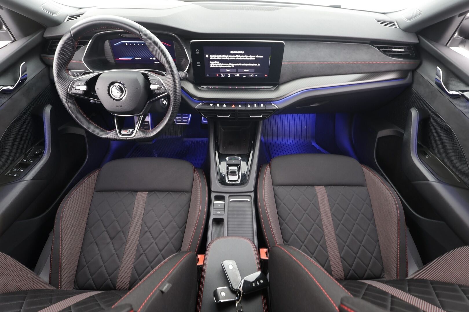 Skoda Octavia 2021 Combi 1.4 TSI PHEV RS iV DSG * ACC / Webasto / HUD / Skoda crystal Matrix-LED / Muistipenkit / P.Kamera / Keyless * - Merkkihuollettu / Kahdet Renkaat / 2x Lataus