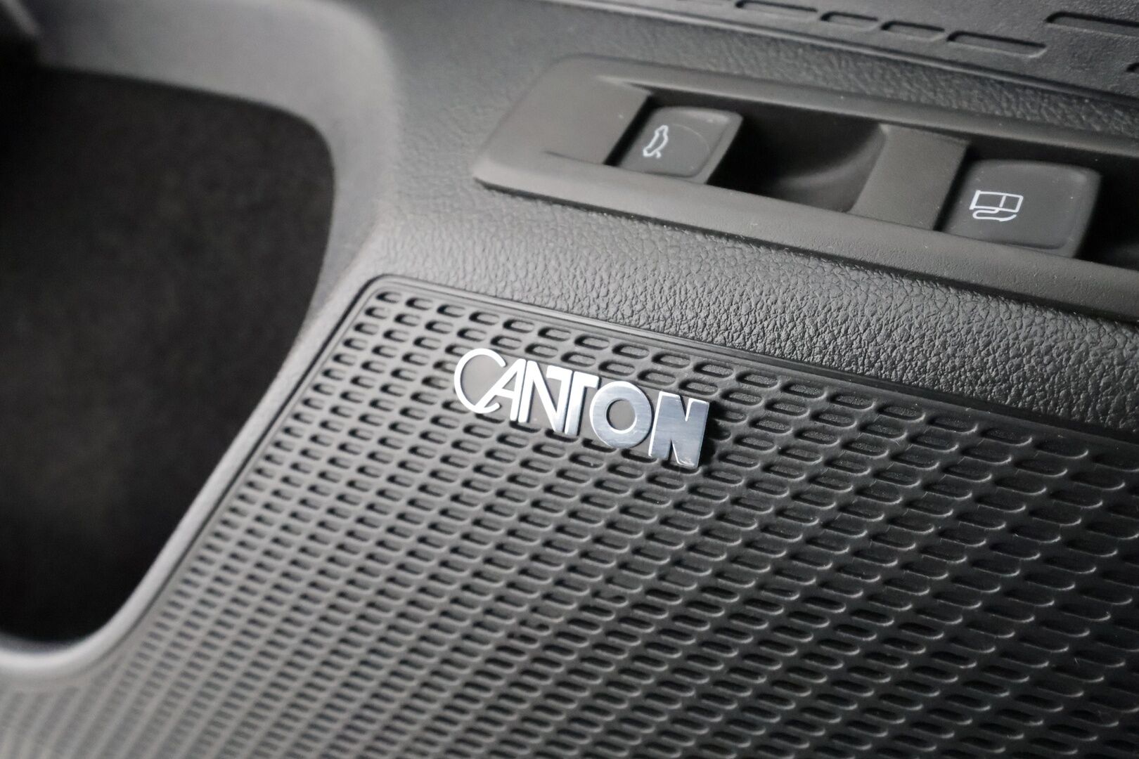 Skoda Octavia 2021 Combi 1.4 TSI PHEV RS iV DSG * ACC / Webasto / HUD / Skoda crystal Matrix-LED / Muistipenkit / P.Kamera / Keyless * - Merkkihuollettu / Kahdet Renkaat / 2x Lataus