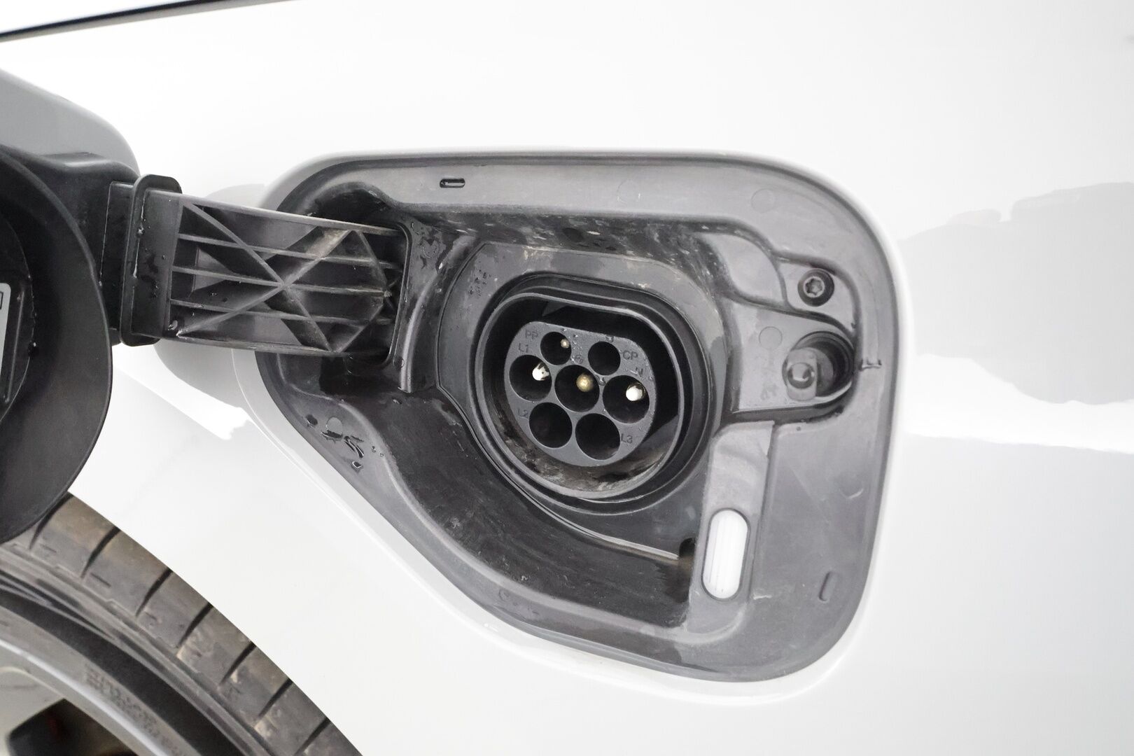 Skoda Octavia 2021 Combi 1.4 TSI PHEV RS iV DSG * ACC / Webasto / HUD / Skoda crystal Matrix-LED / Muistipenkit / P.Kamera / Keyless * - Merkkihuollettu / Kahdet Renkaat / 2x Lataus - HULLUT AVAJAISHULINAT KORKOTARJOUS 3,29 %