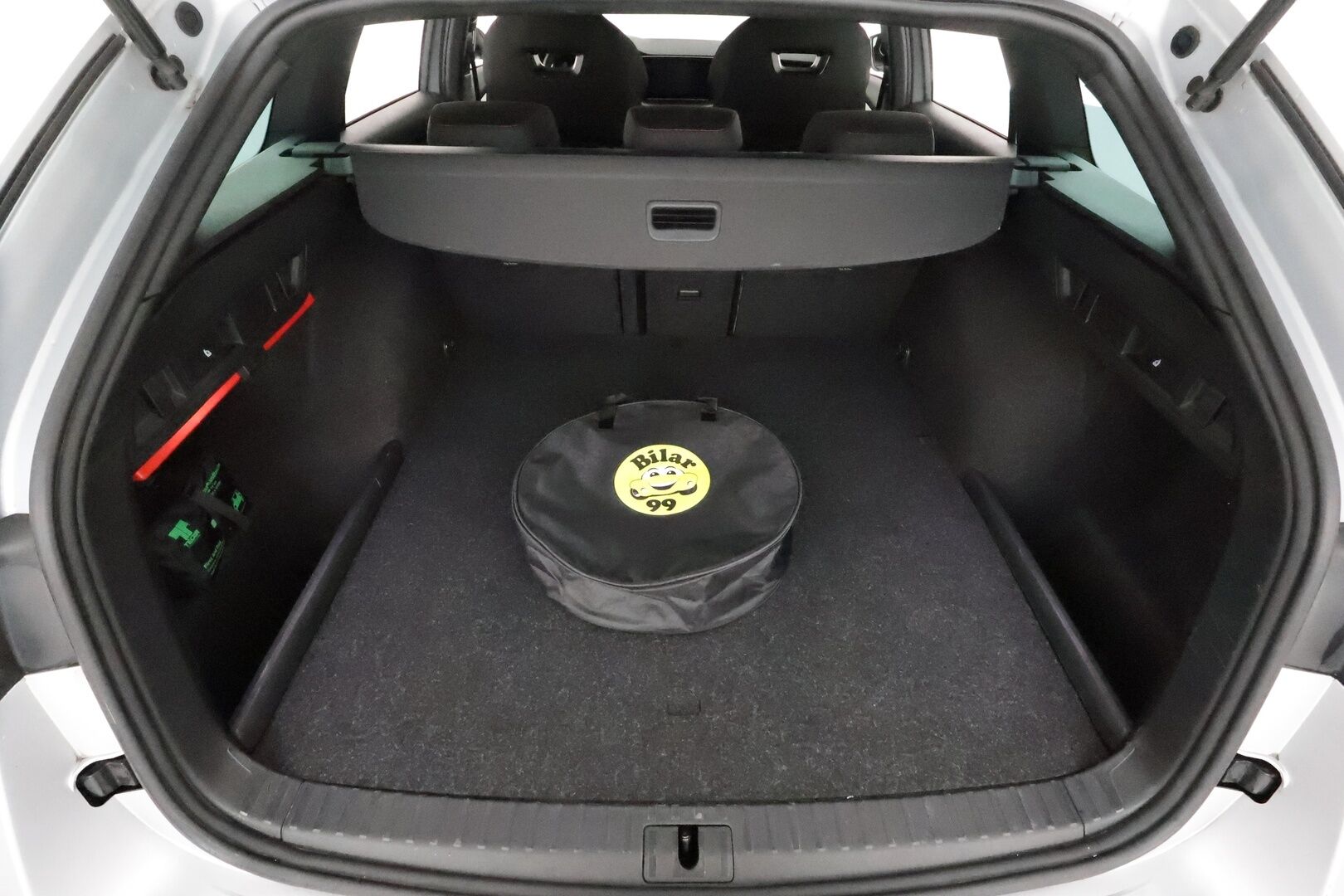 Skoda Octavia 2021 Combi 1,4 TSI PHEV RS iV DSG **Adapt.Vakkari / HUD / Webasto / Matrix-LED / P.Tutkat / Digimittaristo / Navi / Keyless** - Akku kuntotarkastettu / Kahdet Renkaat
