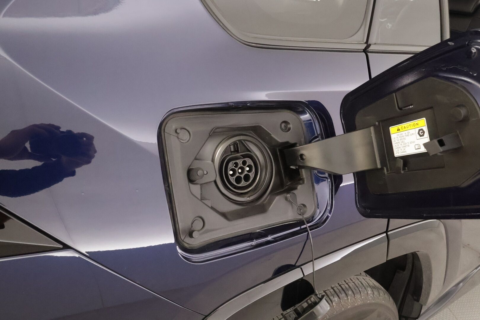 Toyota RAV4 Plug-in 2021 Hybrid 2,5 AWD-i Premium - | ACC | 360° | HUD |  JBL | Muistipenkki | Ilm. nahat | Navi | LED | Lämm. tuulilasi | Merkkihuollot | 