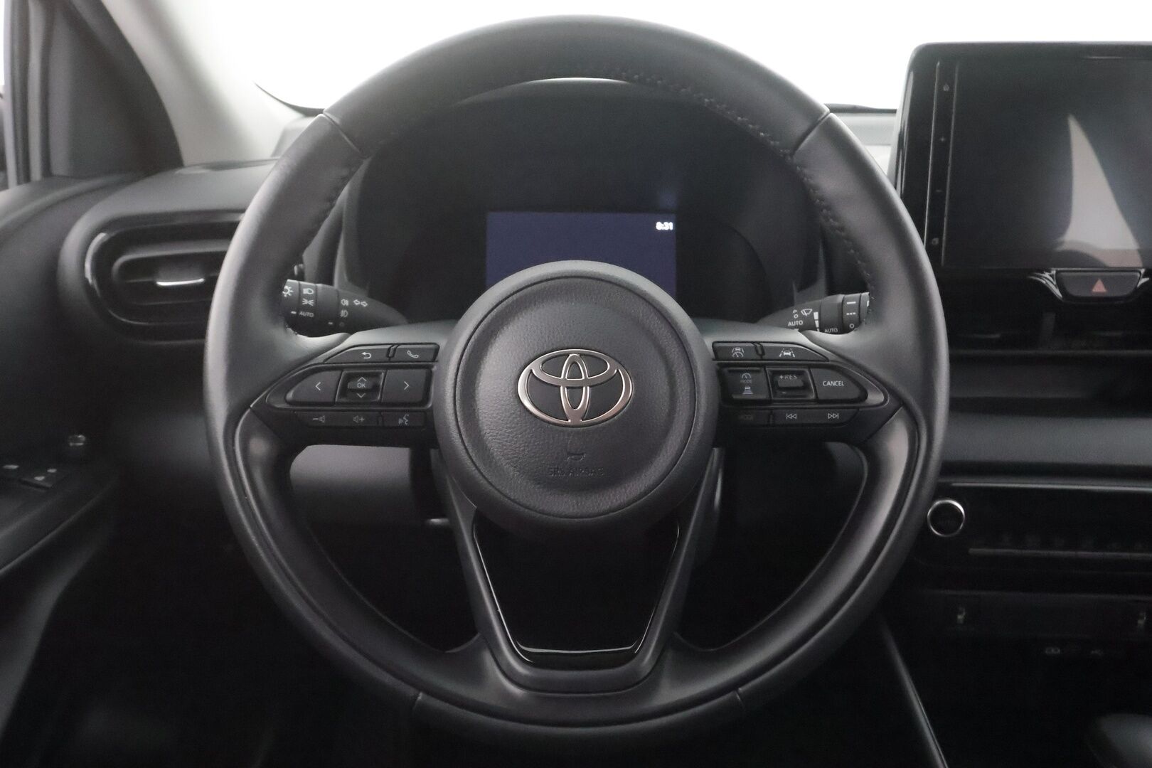 Toyota Yaris 2024 1,5 Hybrid 116 Limited Edition - | ACC | Facelift | P.kamera | LED | PDA | Kaistavahti | Lämm. ratti | Apple & Android | Aut. ilmastointi | 1-om suomiauto | 2x renkaat aluin | 