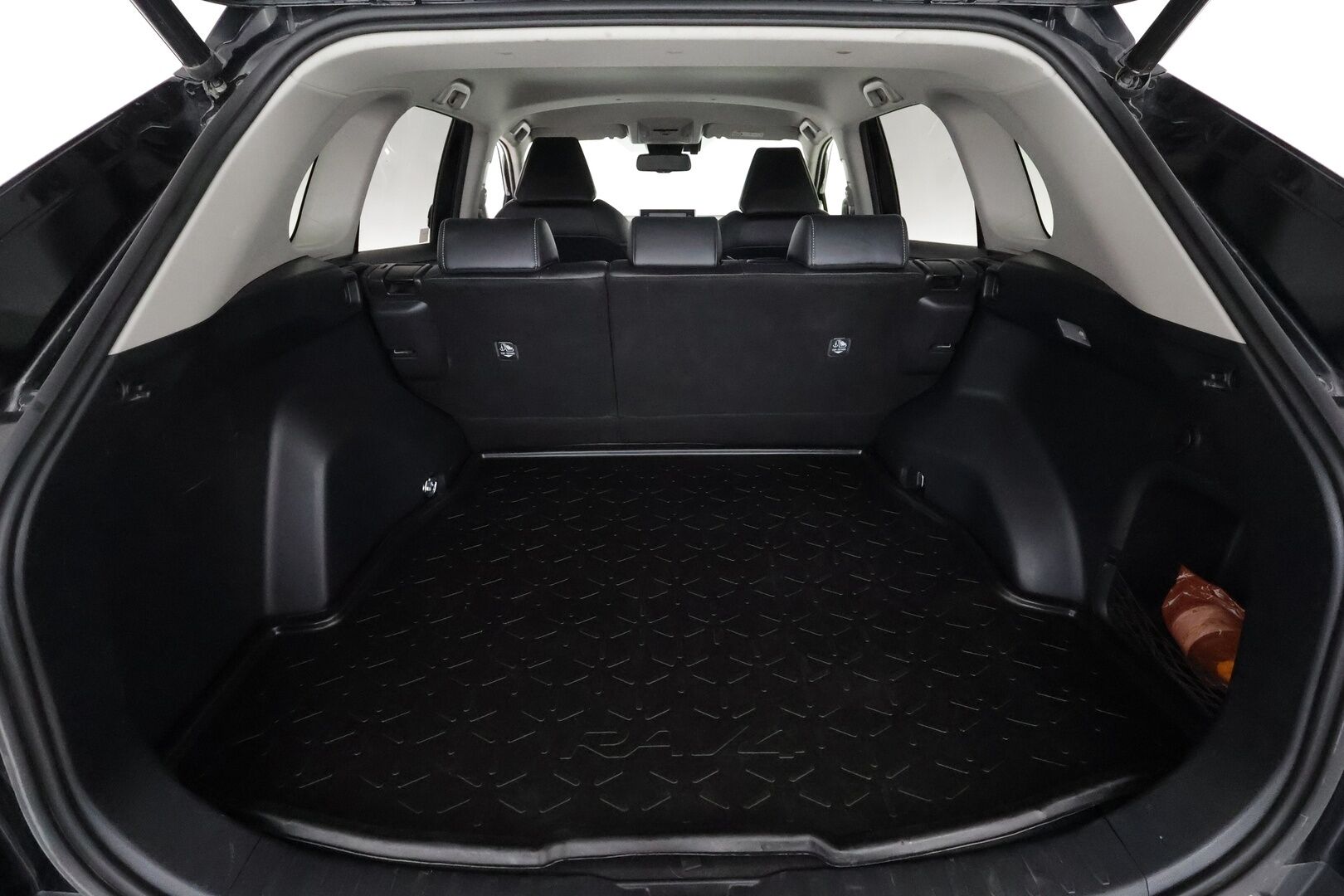 Toyota RAV4 2020 2,5 Hybrid AWD-i Premium ** Adapt.Vakkari / P.Kamera / LED-valot / Muistipenkki / Koukku / Kaistavahti ** - 3,99 % KORKOTARJOUS TÄHÄN AUTOON - 2x Renkaat