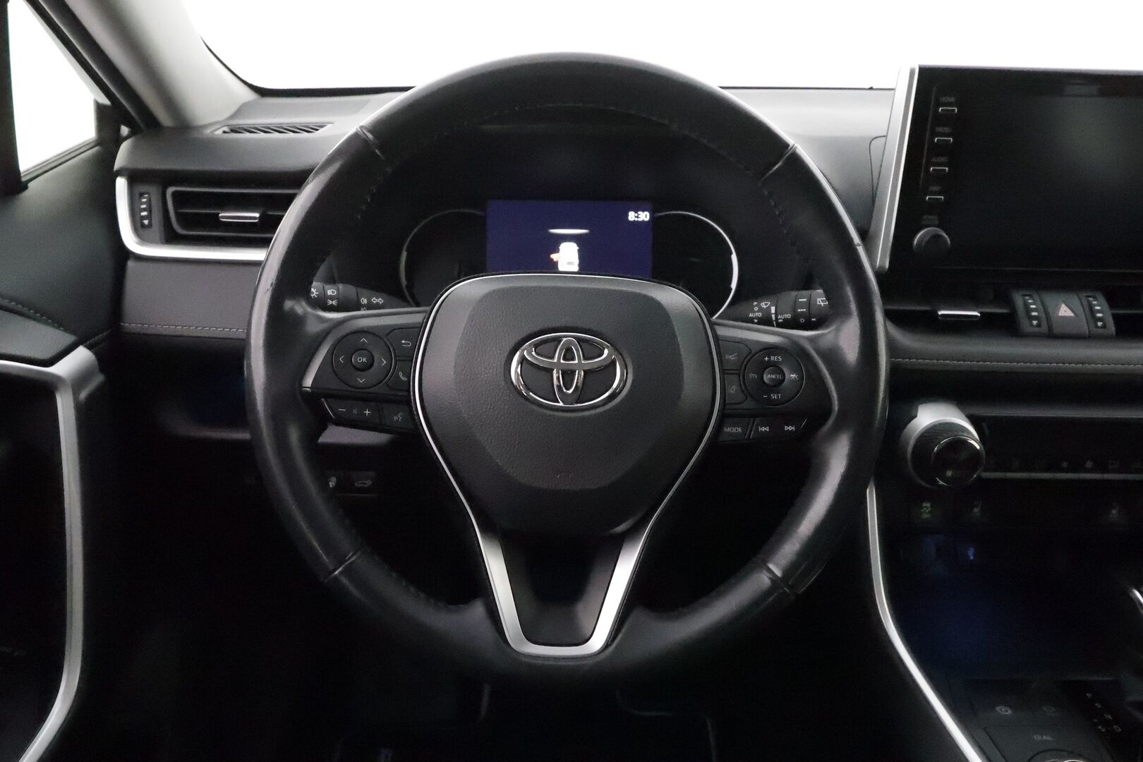 Toyota RAV4 2020 2,5 Hybrid AWD-i Premium ** Adapt.Vakkari / P.Kamera / LED-valot / Muistipenkki / Koukku / Kaistavahti ** - 3,99 % KORKOTARJOUS TÄHÄN AUTOON - 2x Renkaat