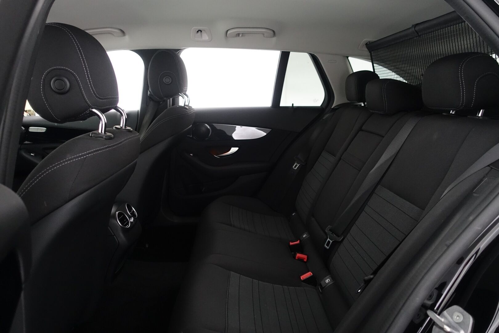 Mercedes-Benz C 2020 300 de T A Business Avantgarde Edition EQ Power - Distronic Pro | Multibeam LED | Tutkat | Navi | AppleCarPlay | Kaistanpitoavustin | 9G-Tronic | BLIS | IHC+ | 2X Renkaat & Vanteet |