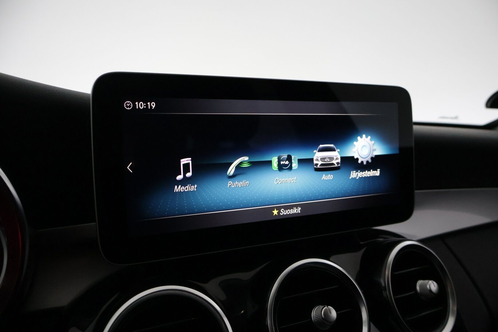 Mercedes-Benz C 2020 300 de T A Business Avantgarde Edition EQ Power *DTR / Akkukäyttöinen lisälämmitin / Adapt.LED / Sport Istuimet* - Kahdet asialliset renkaat / Tutkat edessä ja takana! 