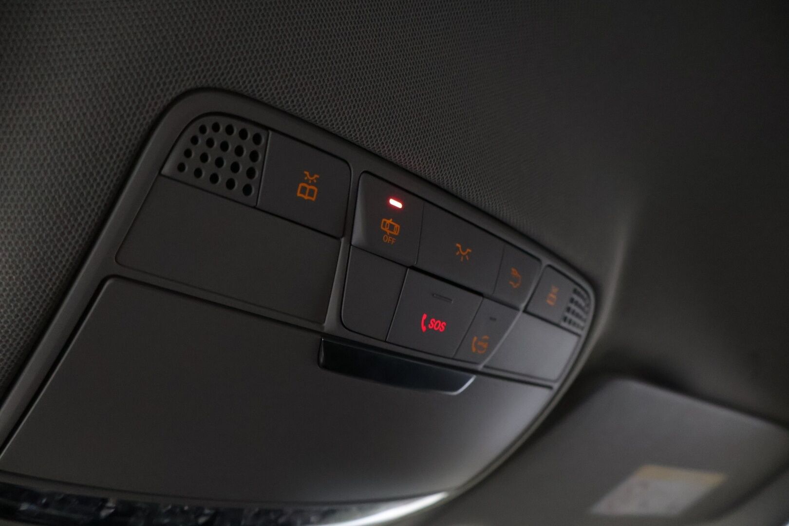 Mercedes-Benz C 2020 300 de T A Business Avantgarde Edition EQ Power *DTR / Akkukäyttöinen lisälämmitin / Adapt.LED / Sport Istuimet* - Kahdet asialliset renkaat / Tutkat edessä ja takana! - HULLUT AVAJAISHULINAT KORKOTARJOUS 3,29 %