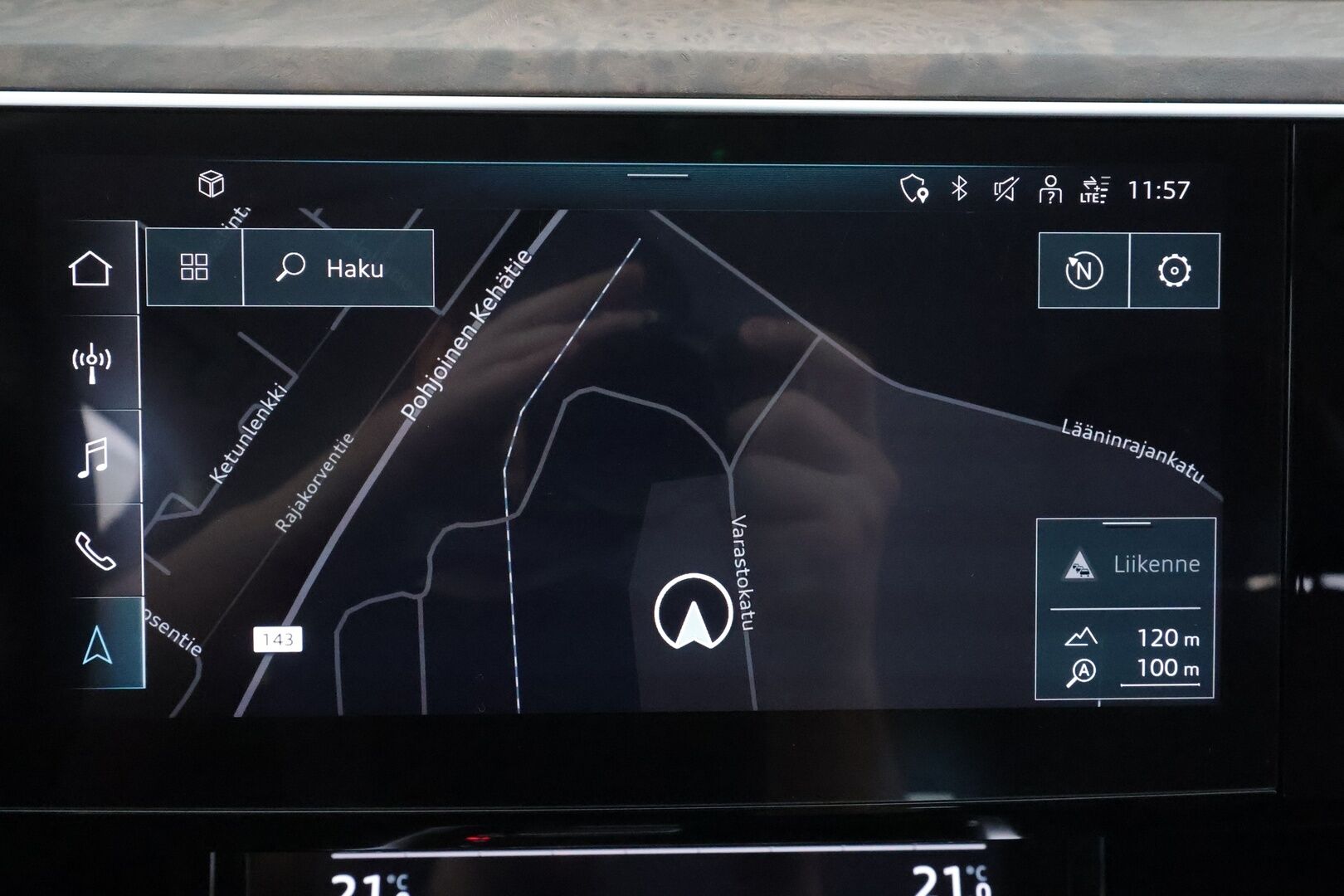 Audi e-tron 2022 Advanced 55 quattro S line - | ACC | Lisälämmitin | LED | P.kamera | muistipenkki | Keyless | Nahat | Apple&Android | Kahdet Renkaat |