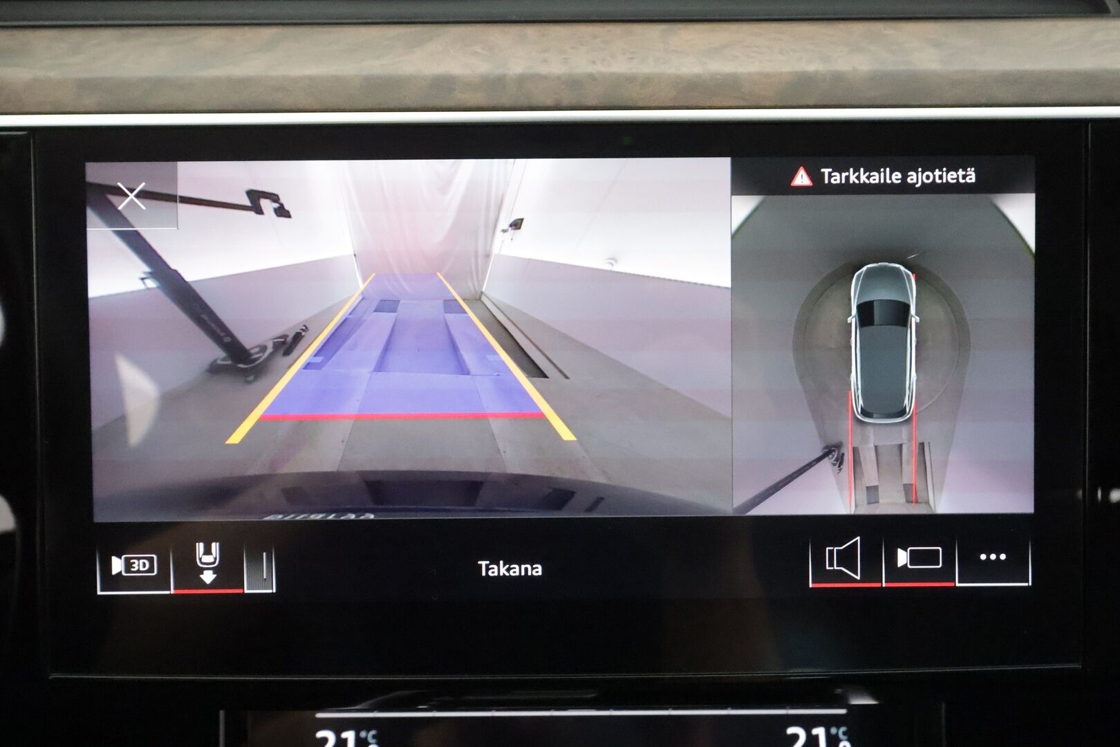 Audi e-tron 2022 Advanced 55 quattro S line - | ACC | Lisälämmitin | LED | P.kamera | muistipenkki | Keyless | Nahat | Apple&Android | Kahdet Renkaat |