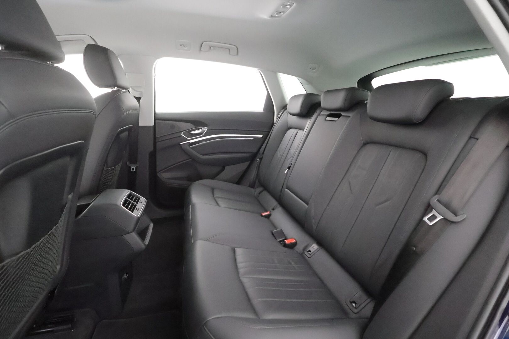 Audi e-tron 2022 Advanced 55 quattro S line - | ACC | Lisälämmitin | LED | P.kamera | muistipenkki | Keyless | Nahat | Apple&Android | Kahdet Renkaat |