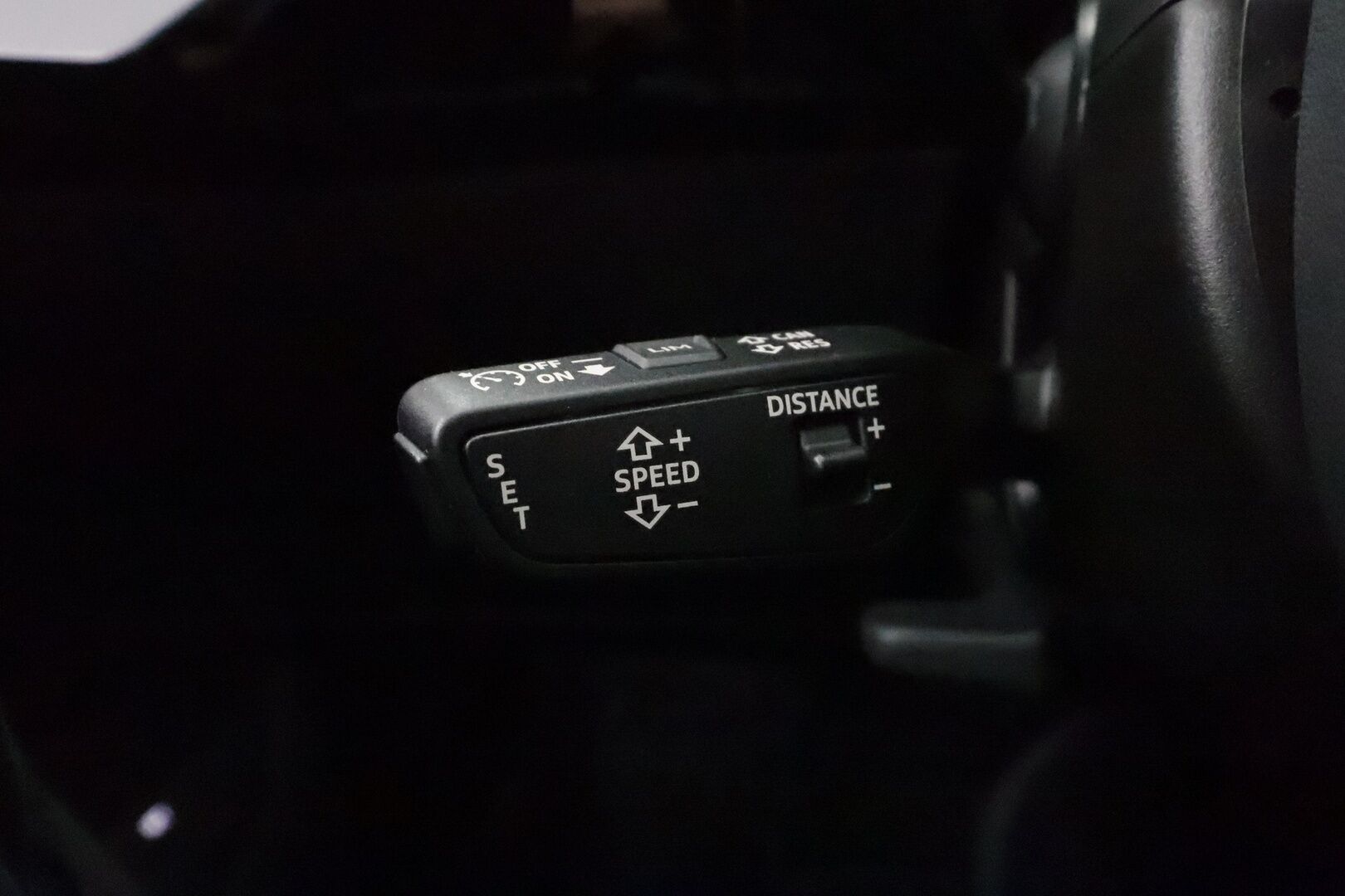 Audi e-tron 2022 Advanced 55 quattro S line - | ACC | Lisälämmitin | LED | P.kamera | muistipenkki | Keyless | Nahat | Apple&Android | Kahdet Renkaat |