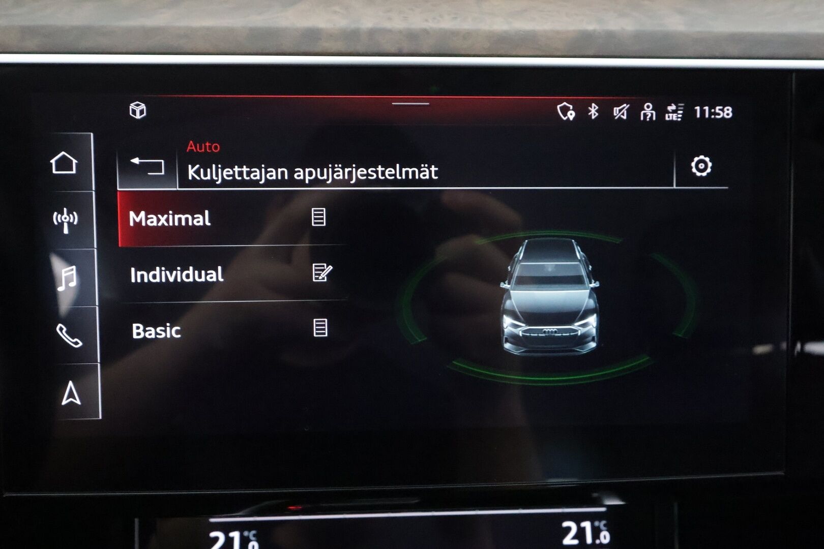 Audi e-tron 2022 Advanced 55 quattro S line - | ACC | Lisälämmitin | LED | P.kamera | muistipenkki | Keyless | Nahat | Apple&Android | Kahdet Renkaat |