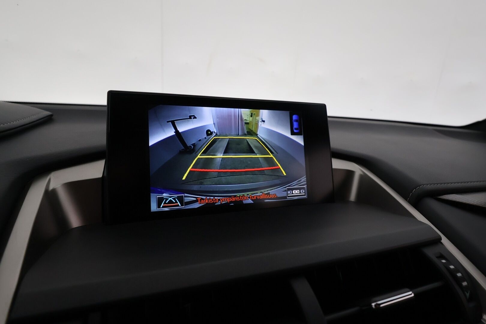 Lexus NX 2017 300h Hybrid A AWD F Sport **HUD / Adapt.Vakkari / LED-valot / P.kamera / Lasikattoluukku /  Nahkaverhoilu / Navi** - Kahdet Renkaat